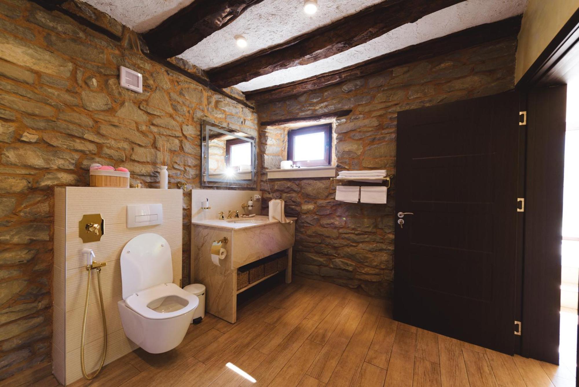 Guest House 
