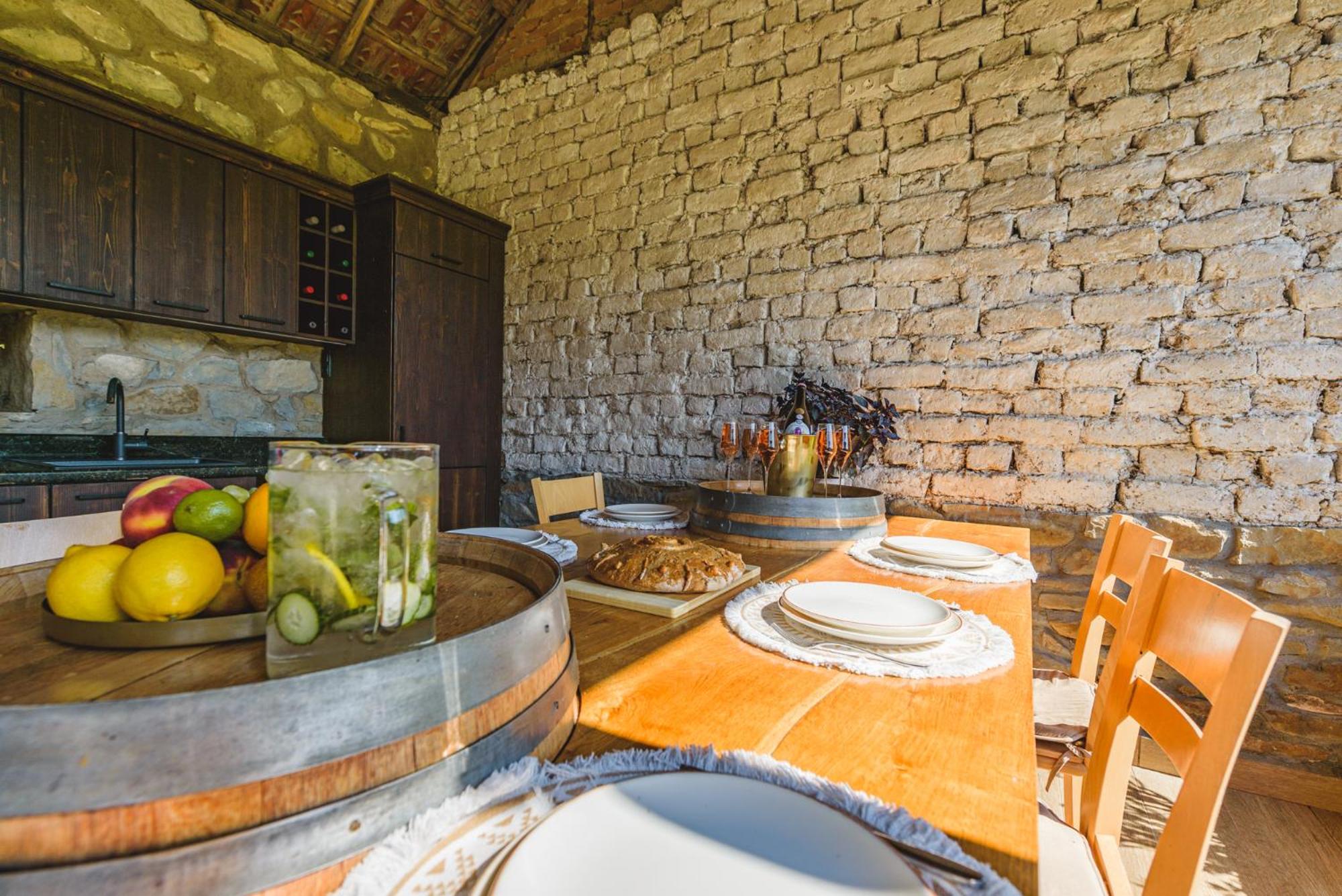 Guest House 