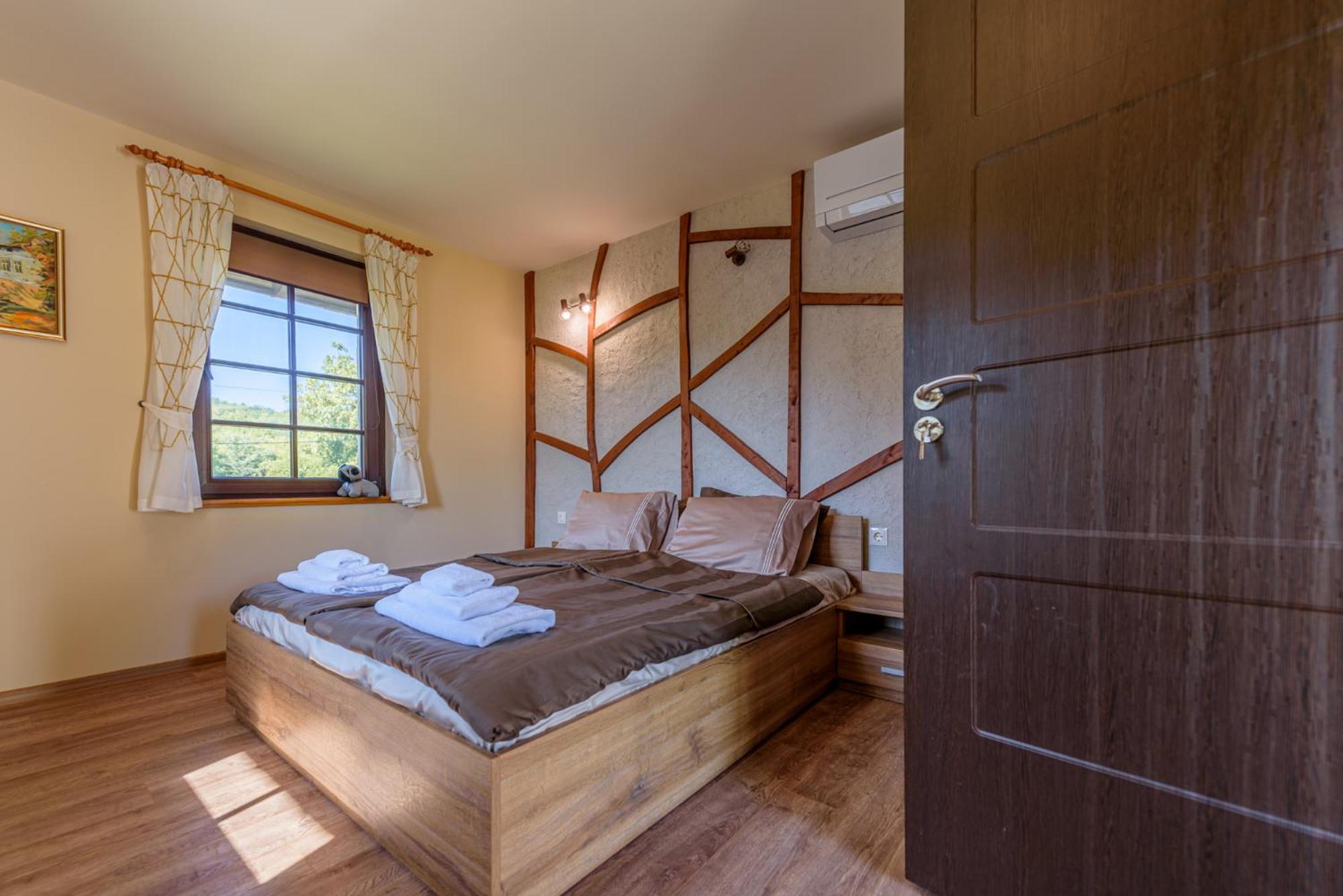 Guest House 