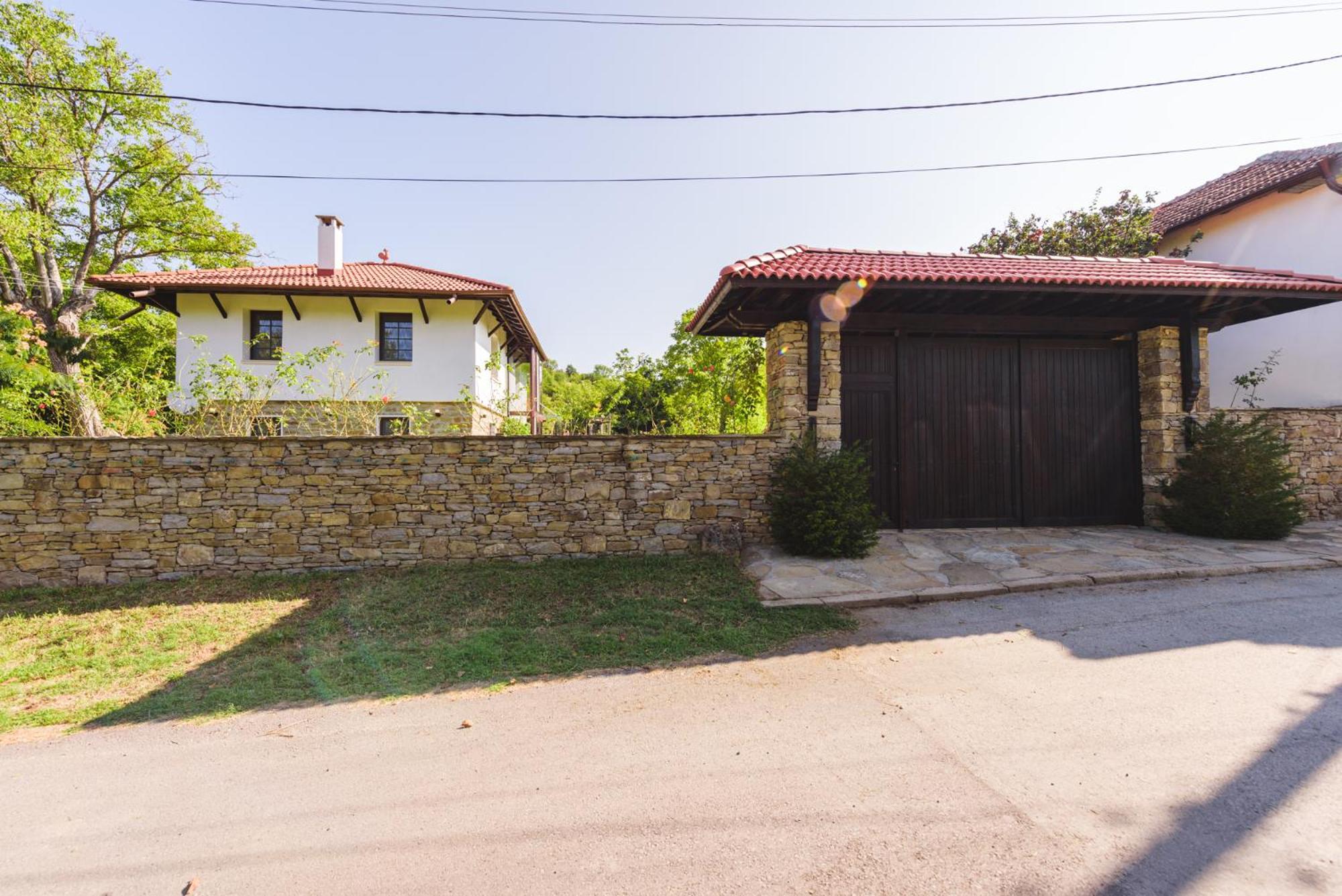 Guest House 