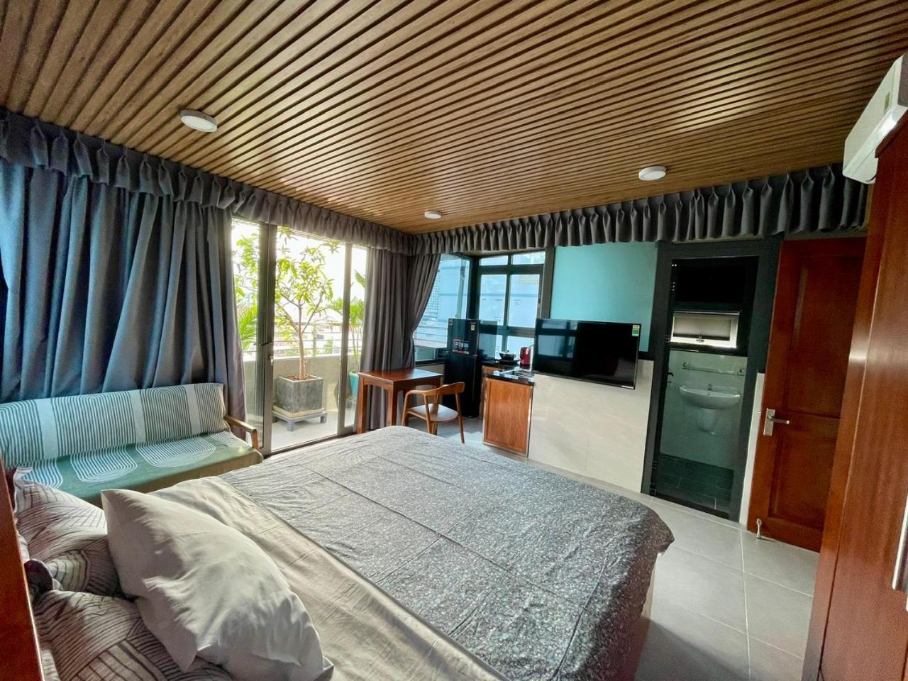 Uncle Anh Serviced Apartments
