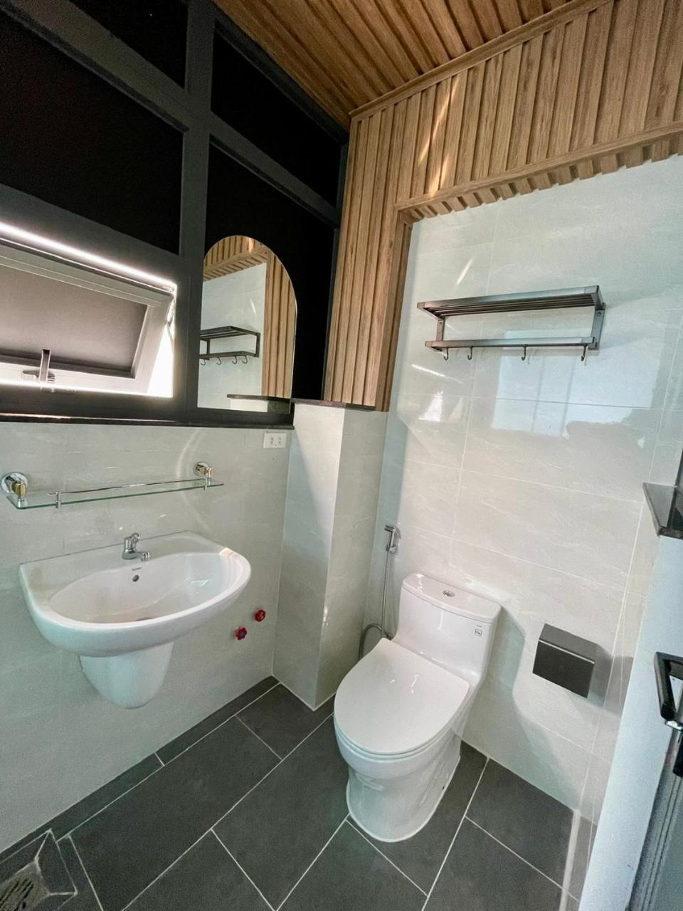 Uncle Anh Serviced Apartments