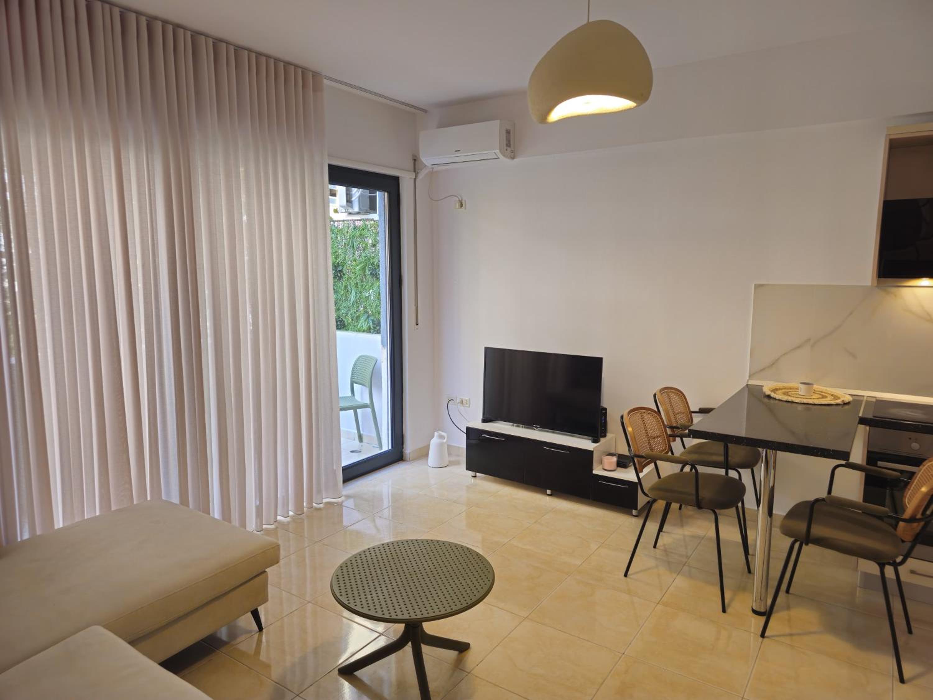 Flori Apartment city center Vlore