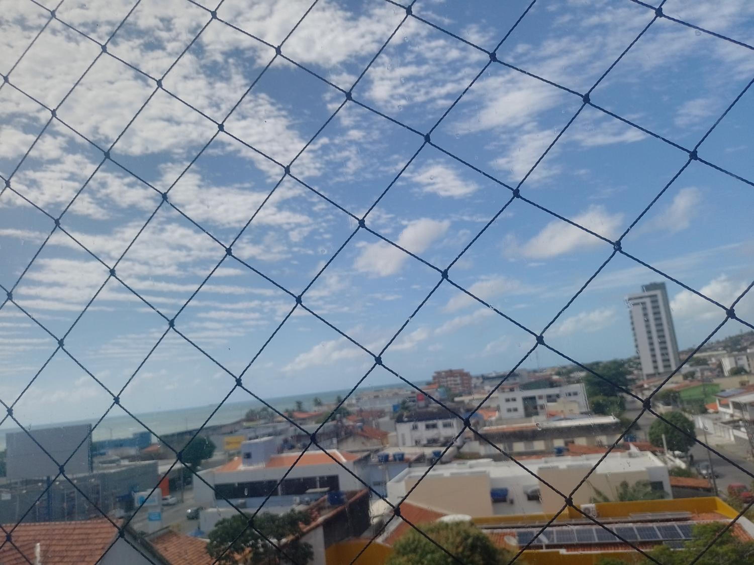 Quarto cama Casal, Vista para o mar, próximo a FMO, Centro Histórico, shopping Patteo - AR CONDICIONADO