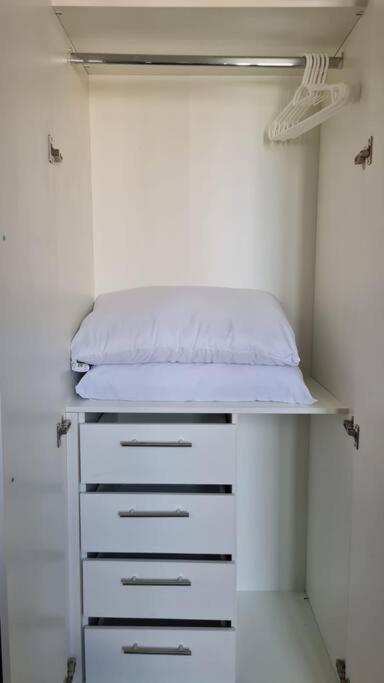 Apartamento em Maringá na Zona 7