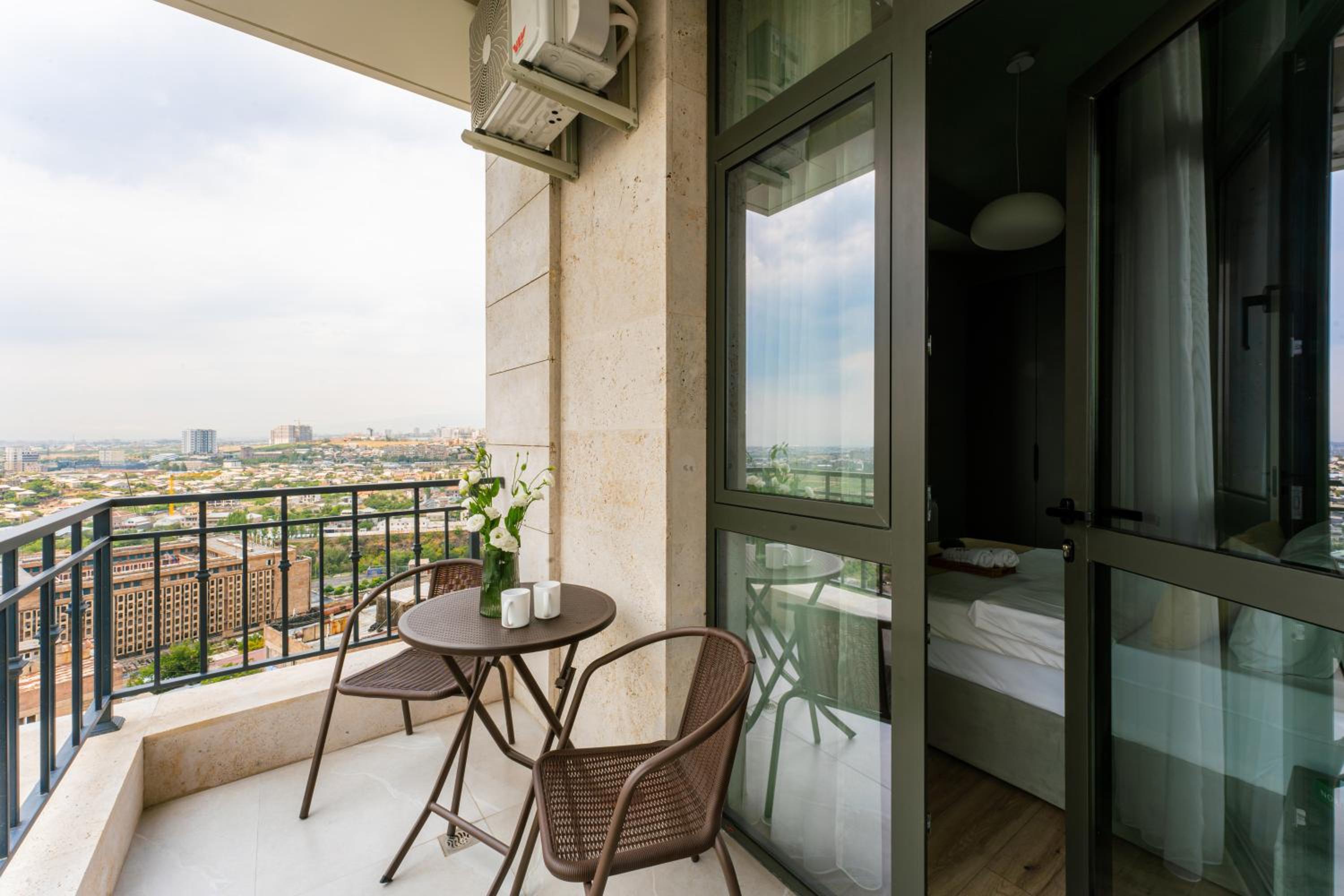 Apartment KeyGo #0095 comfort and coziness in the city