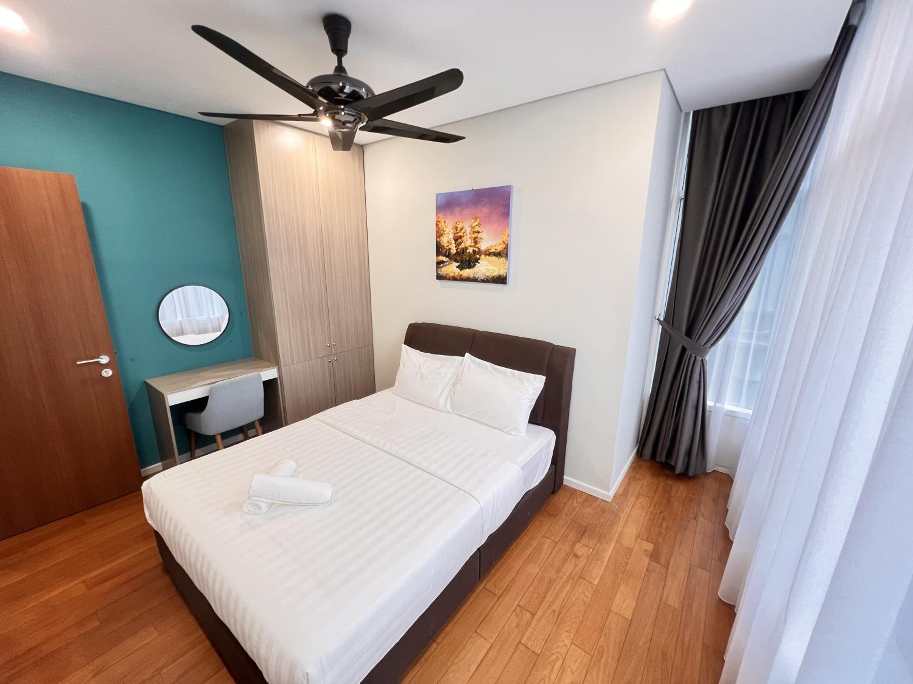 Sky Suites at KLCC by Mitstay