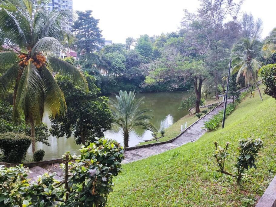 Cheras Cozy Family & Business Apartment