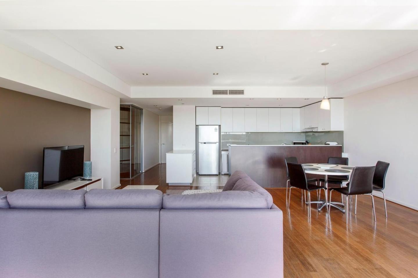 Freo Family Escape Pool, Port Views & Free Park