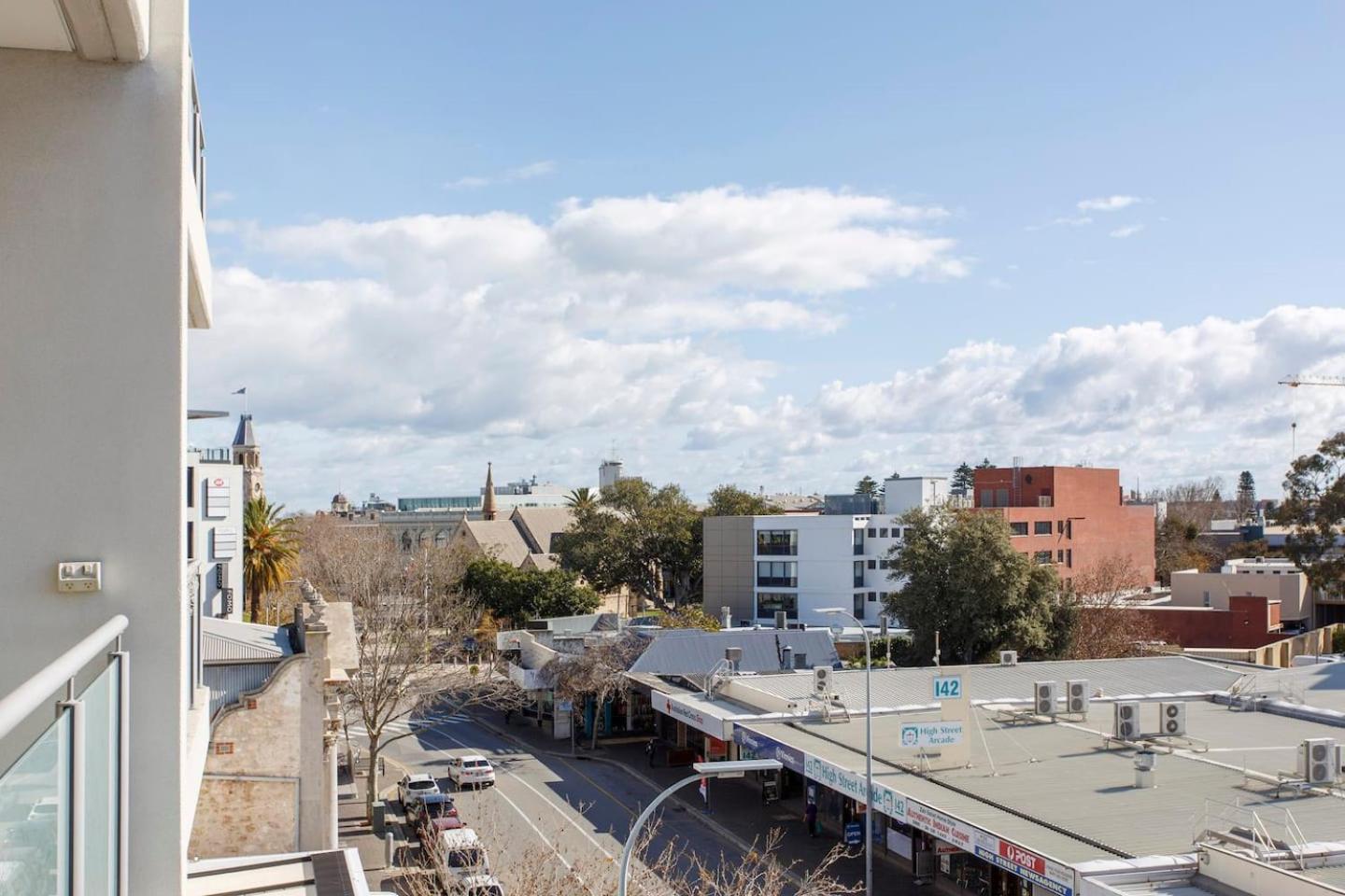 Freo Family Escape Pool, Port Views & Free Park