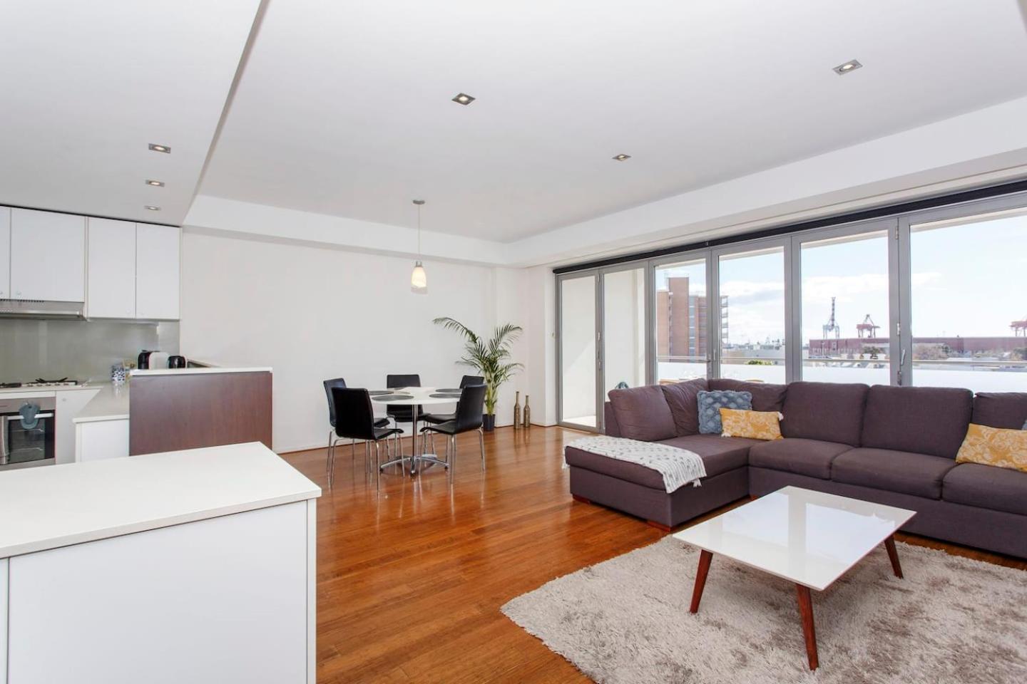 Freo Family Escape Pool, Port Views & Free Park