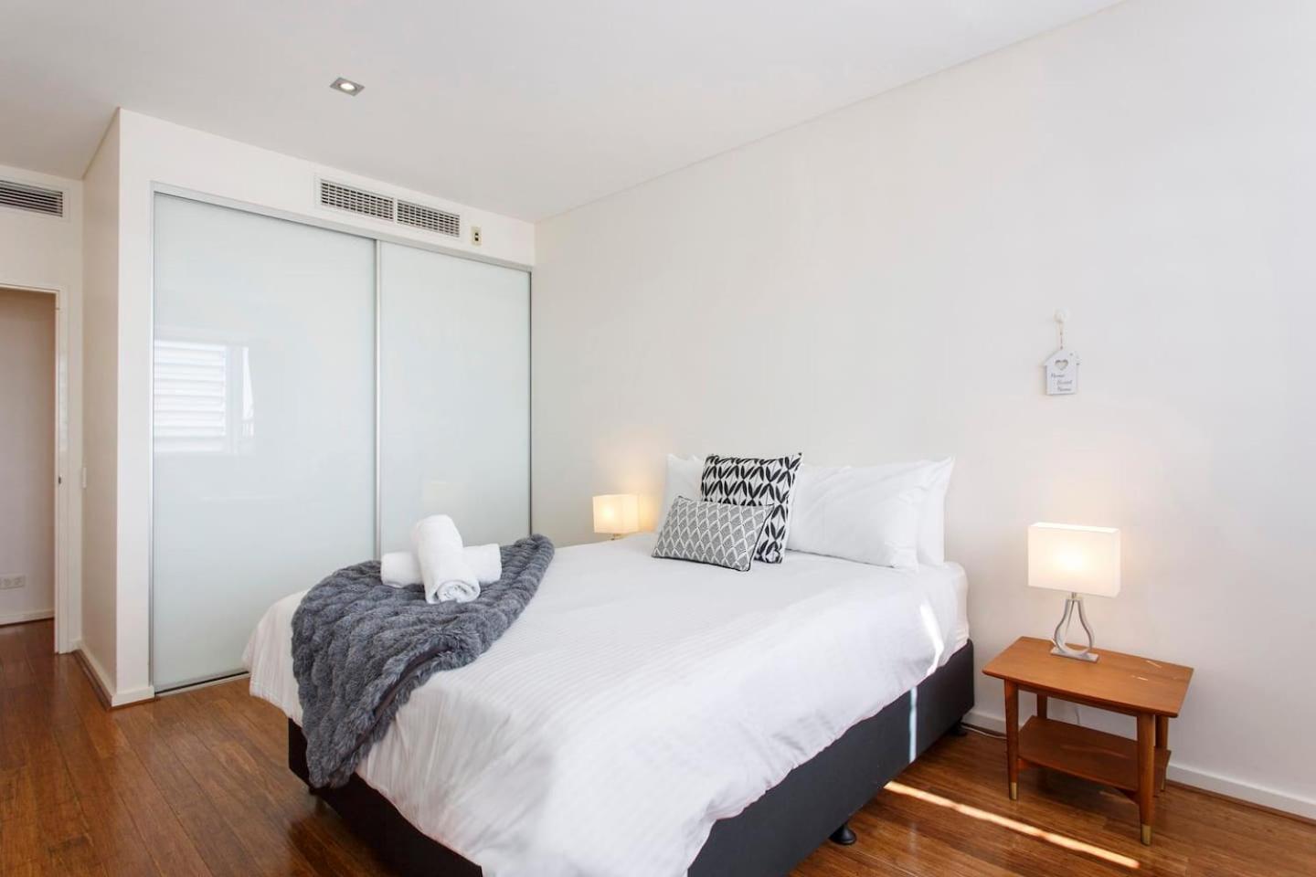 Freo Family Escape Pool, Port Views & Free Park