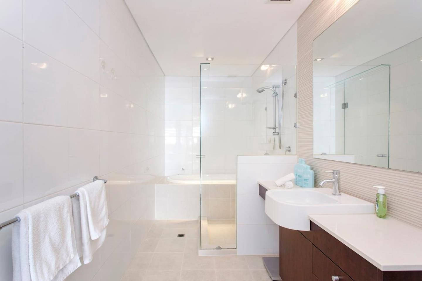 Freo Family Escape Pool, Port Views & Free Park