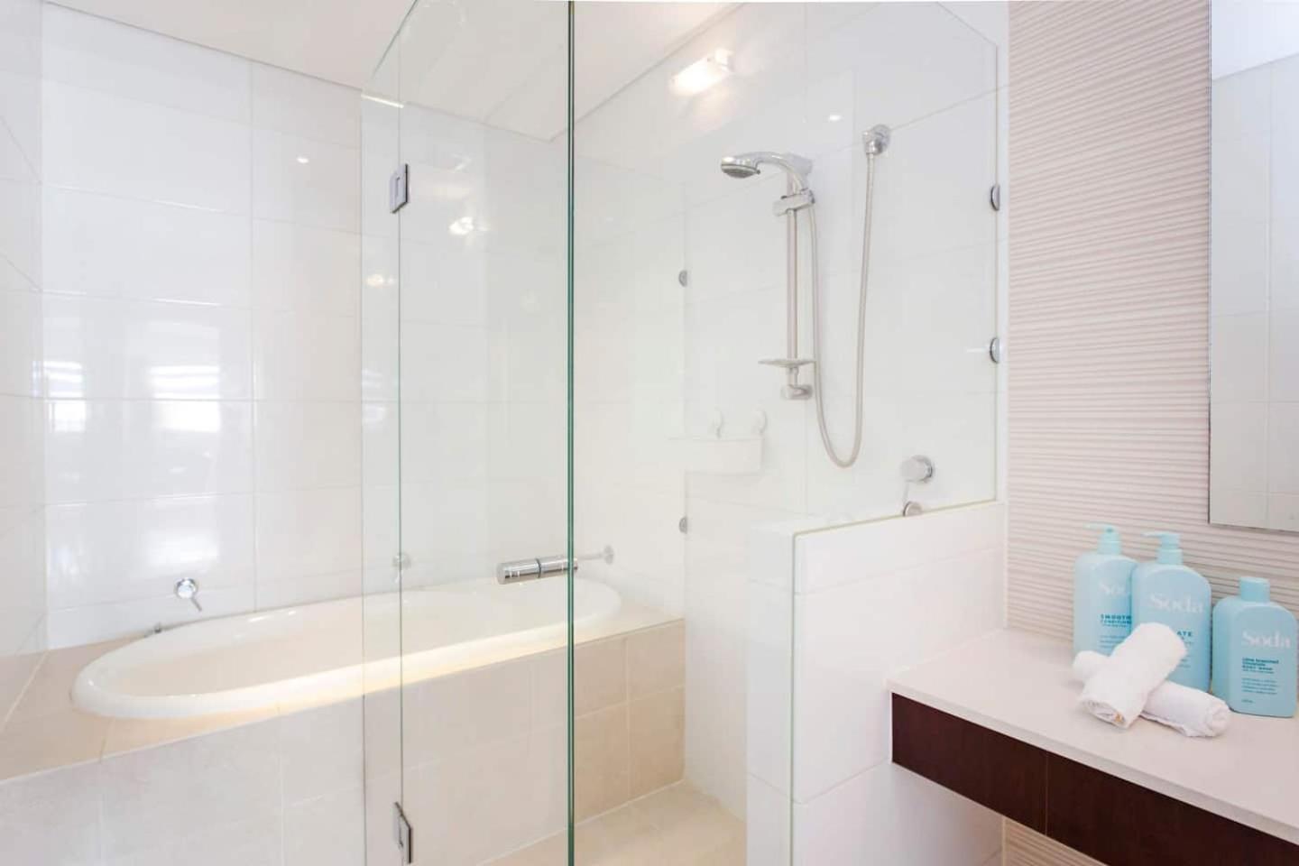 Freo Family Escape Pool, Port Views & Free Park