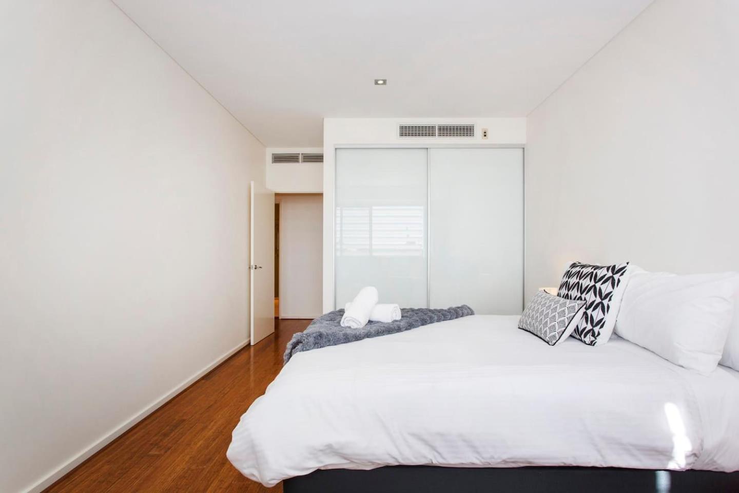 Freo Family Escape Pool, Port Views & Free Park