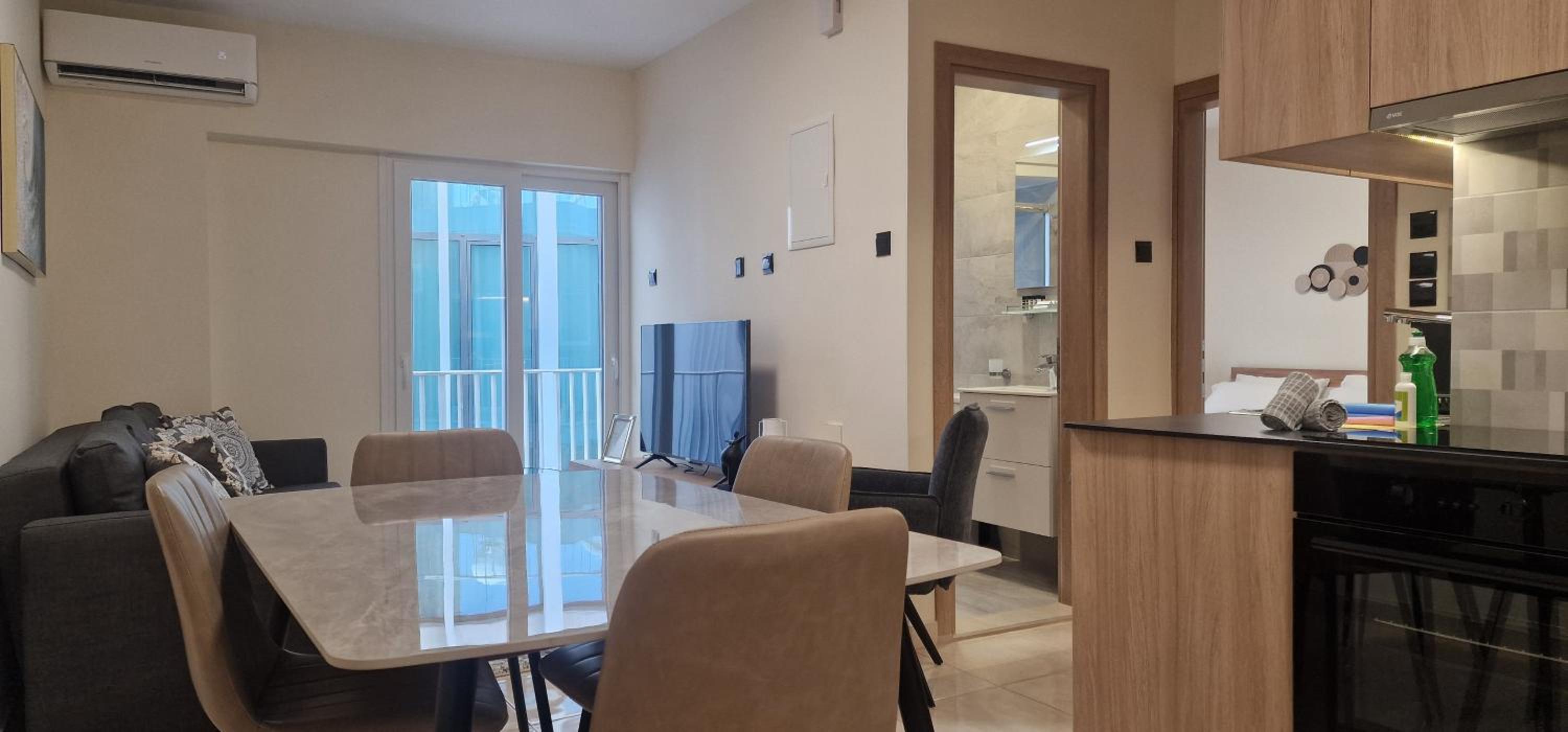75 Prokymea- Steps from the Sea, Downtown, Balcony