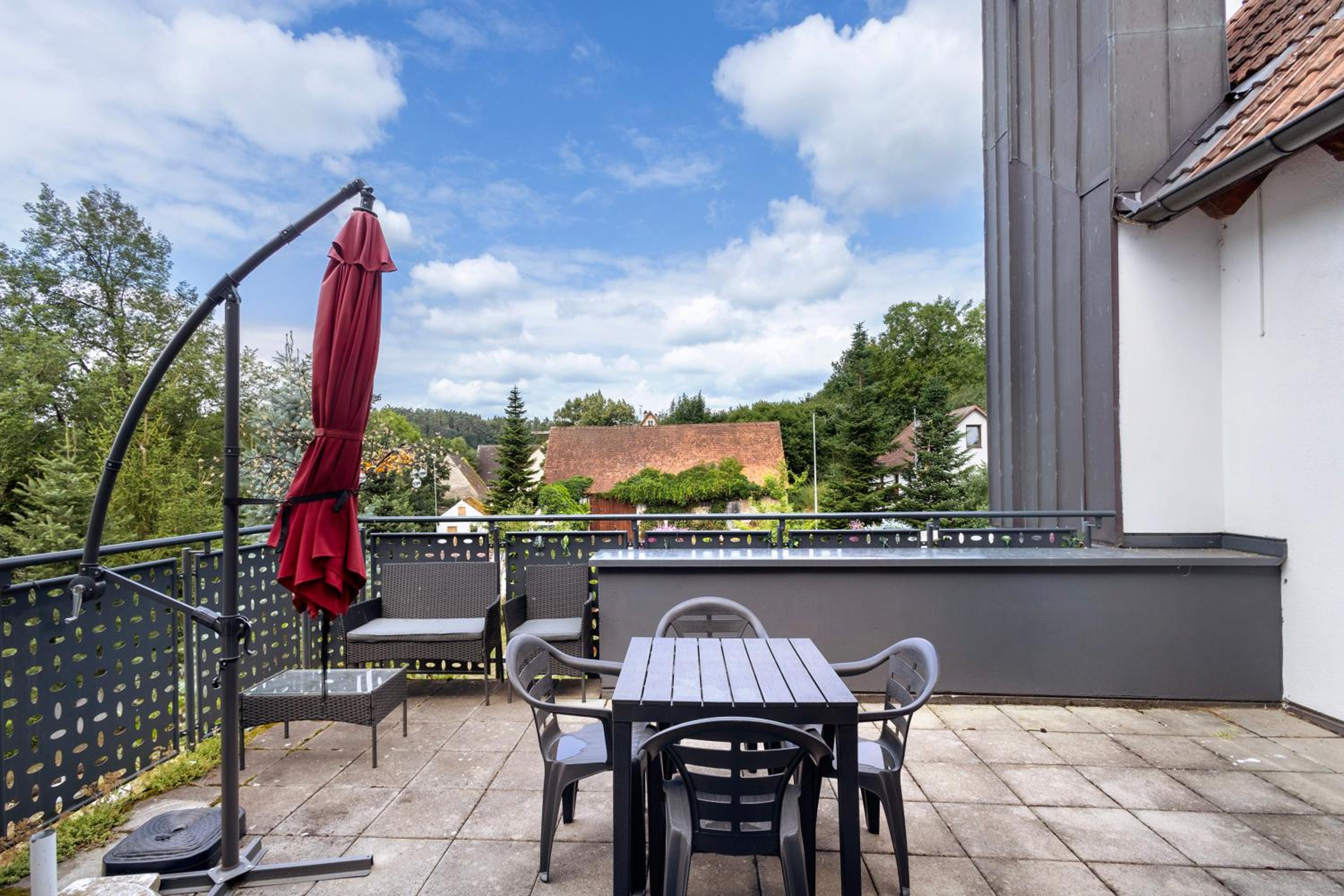 Hotel Neue Krone - Markt Erlbach