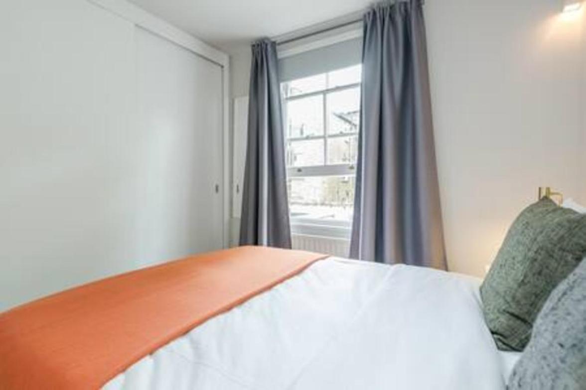 Vauxhall Park 2Bed Flat by BaseToGo
