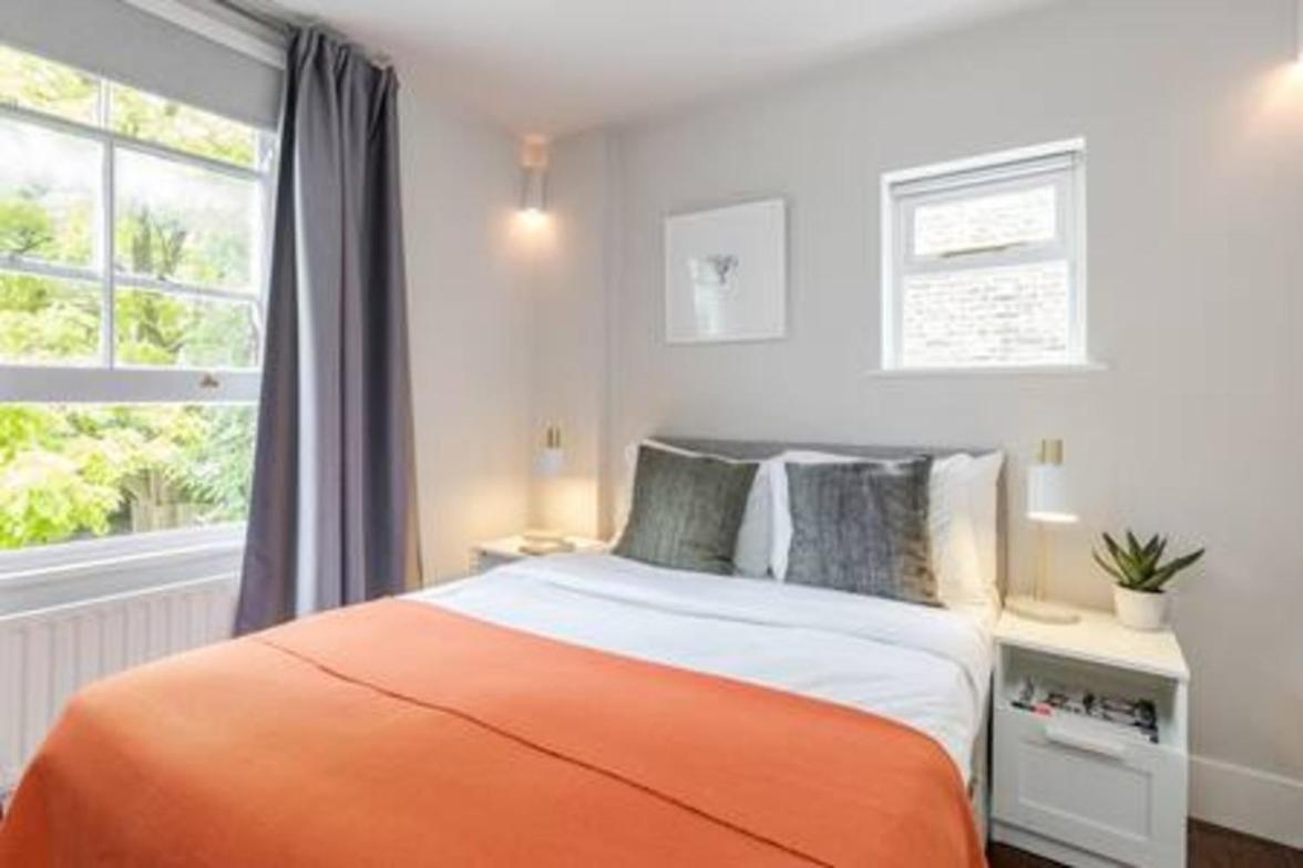 Vauxhall Park 2Bed Flat by BaseToGo