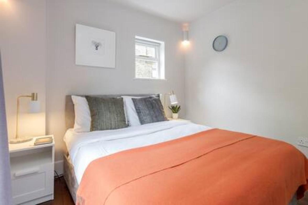 Vauxhall Park 2Bed Flat by BaseToGo