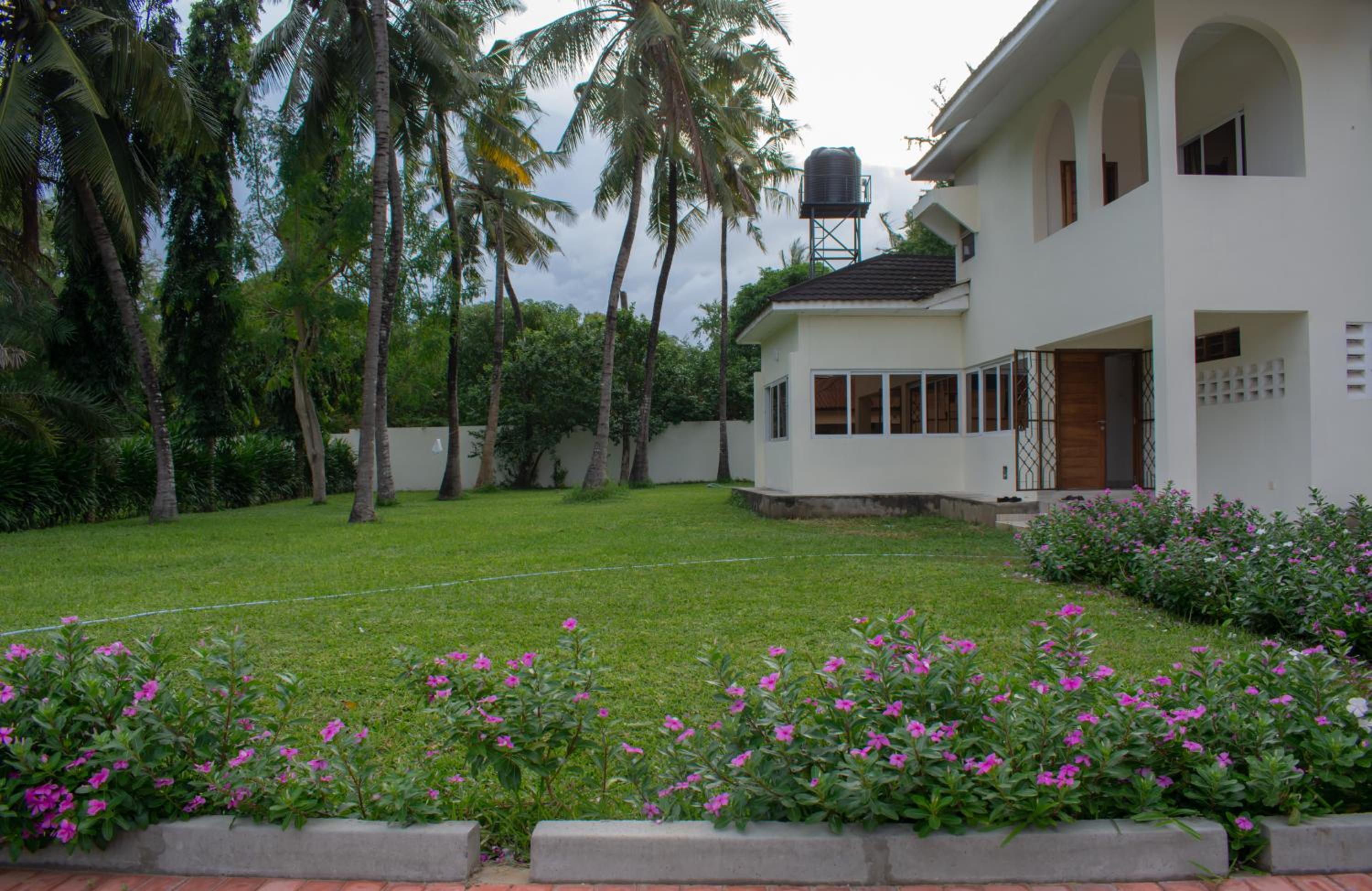 3 bedroom Penthouse paradise apartment view 4