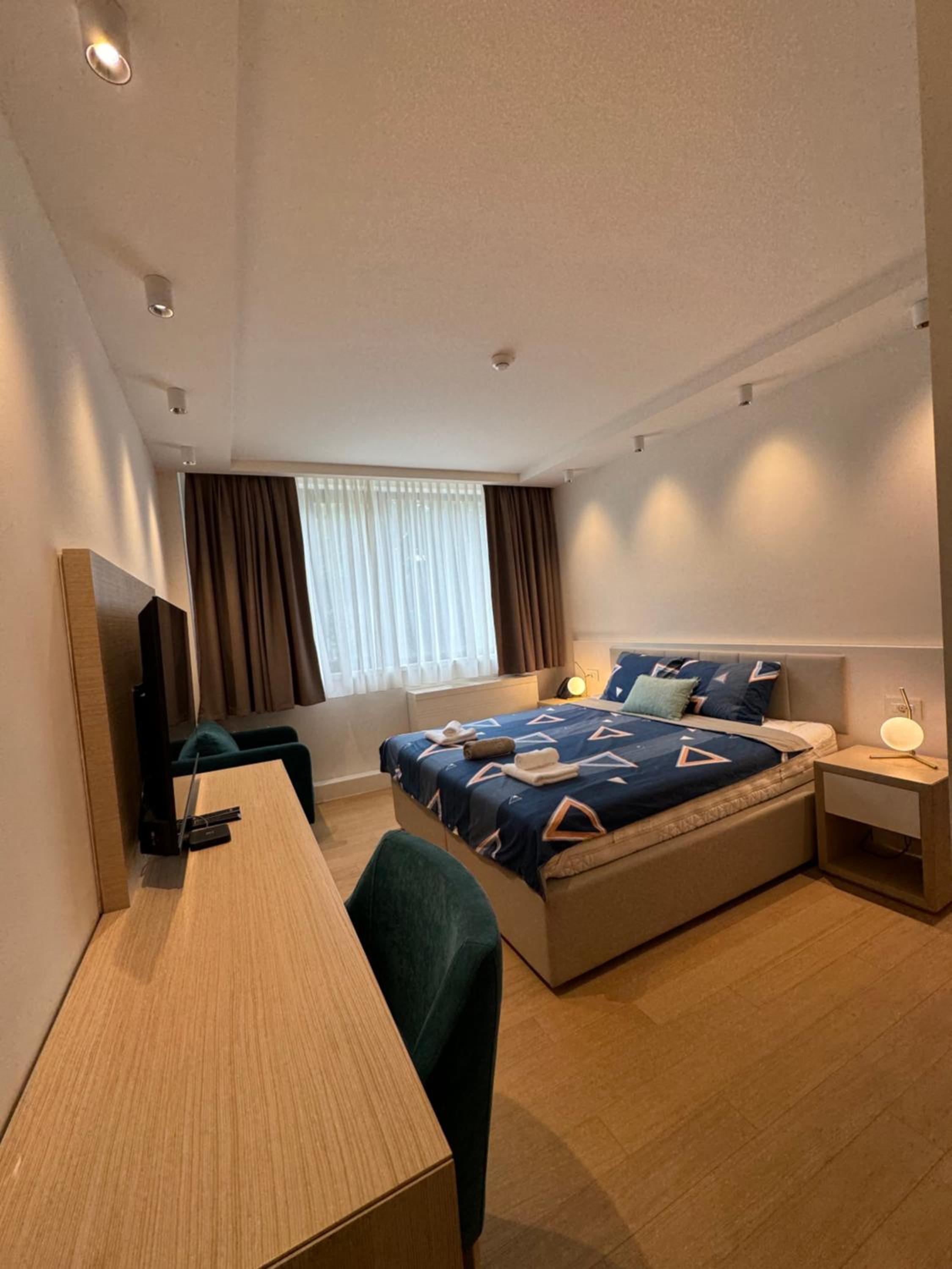 CENTRAL Stars Apartments & Free parking
