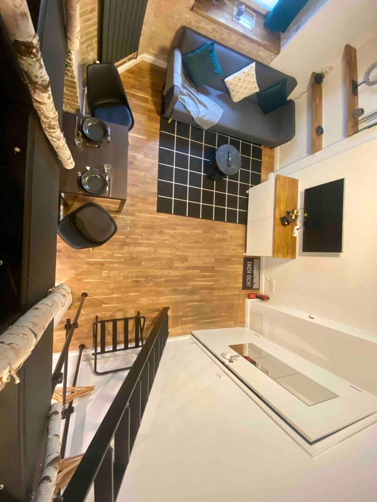 Central Loft In 5 Minutes to Alexanderplatz