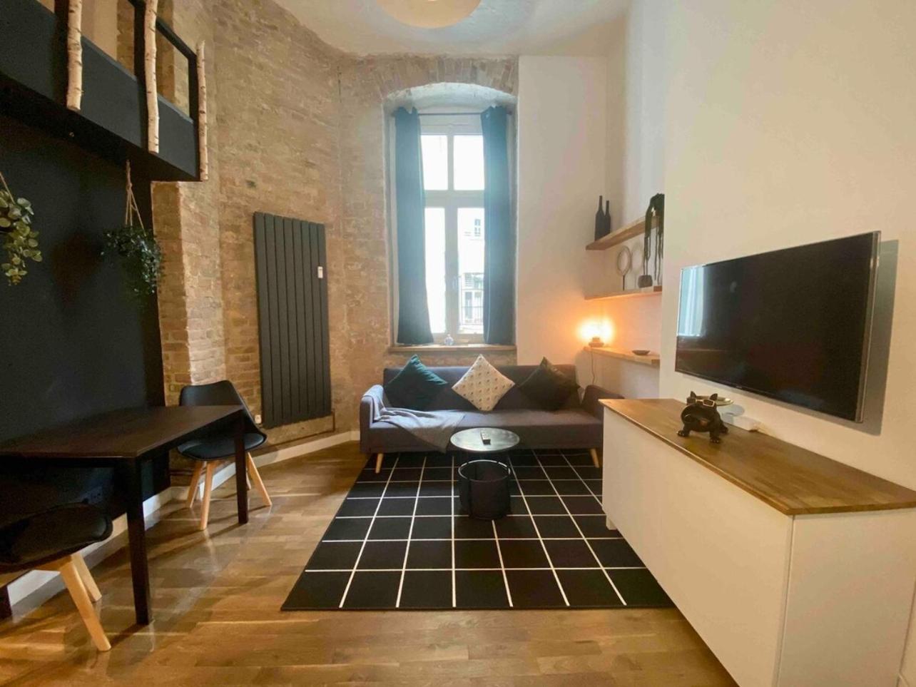 Central Loft In 5 Minutes to Alexanderplatz