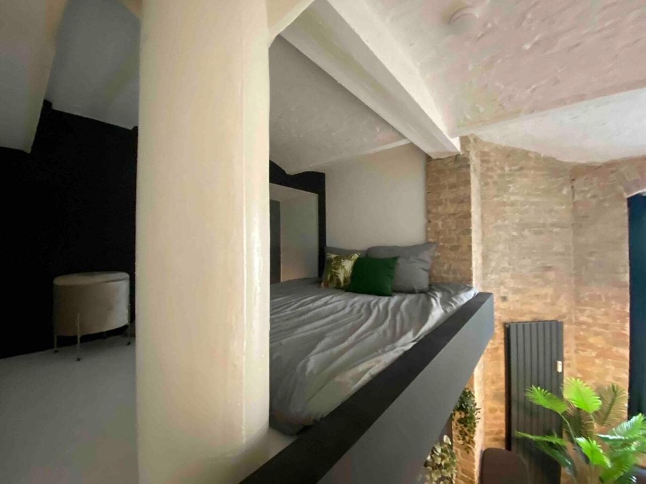 Central Loft In 5 Minutes to Alexanderplatz