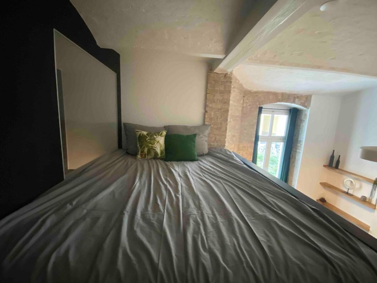 Central Loft In 5 Minutes to Alexanderplatz