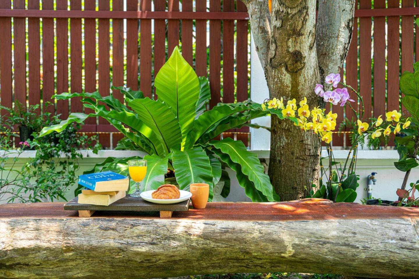 Oriental Botanica Estate Vesta Collections