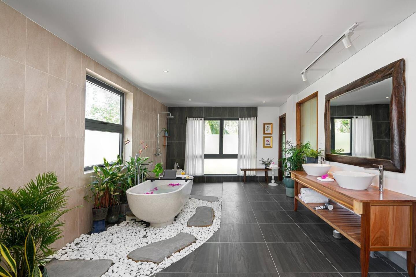 Oriental Botanica Estate Vesta Collections