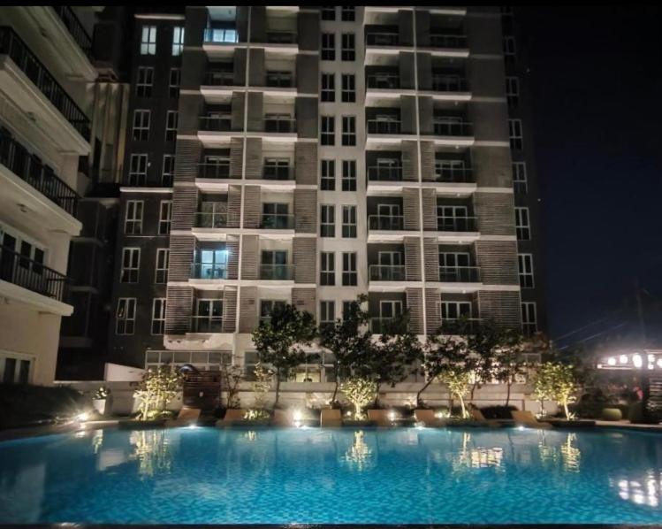 Unit 3J Signature Suites, Lafayette Megaworld