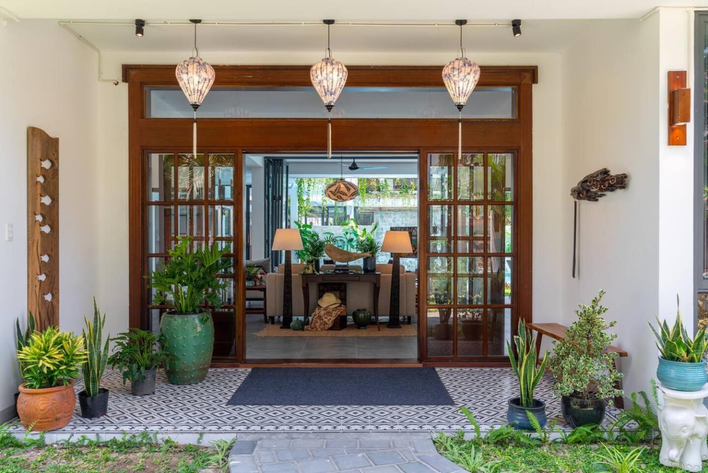Oriental Botanica Estate Vesta Collections
