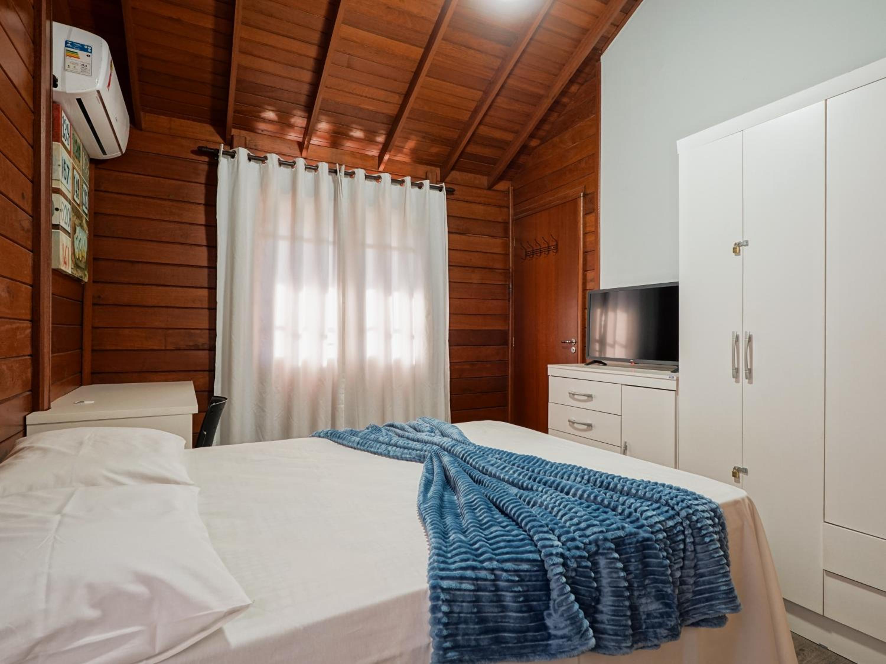 Casa c/ piscina privativa a 150m da praia PU9263