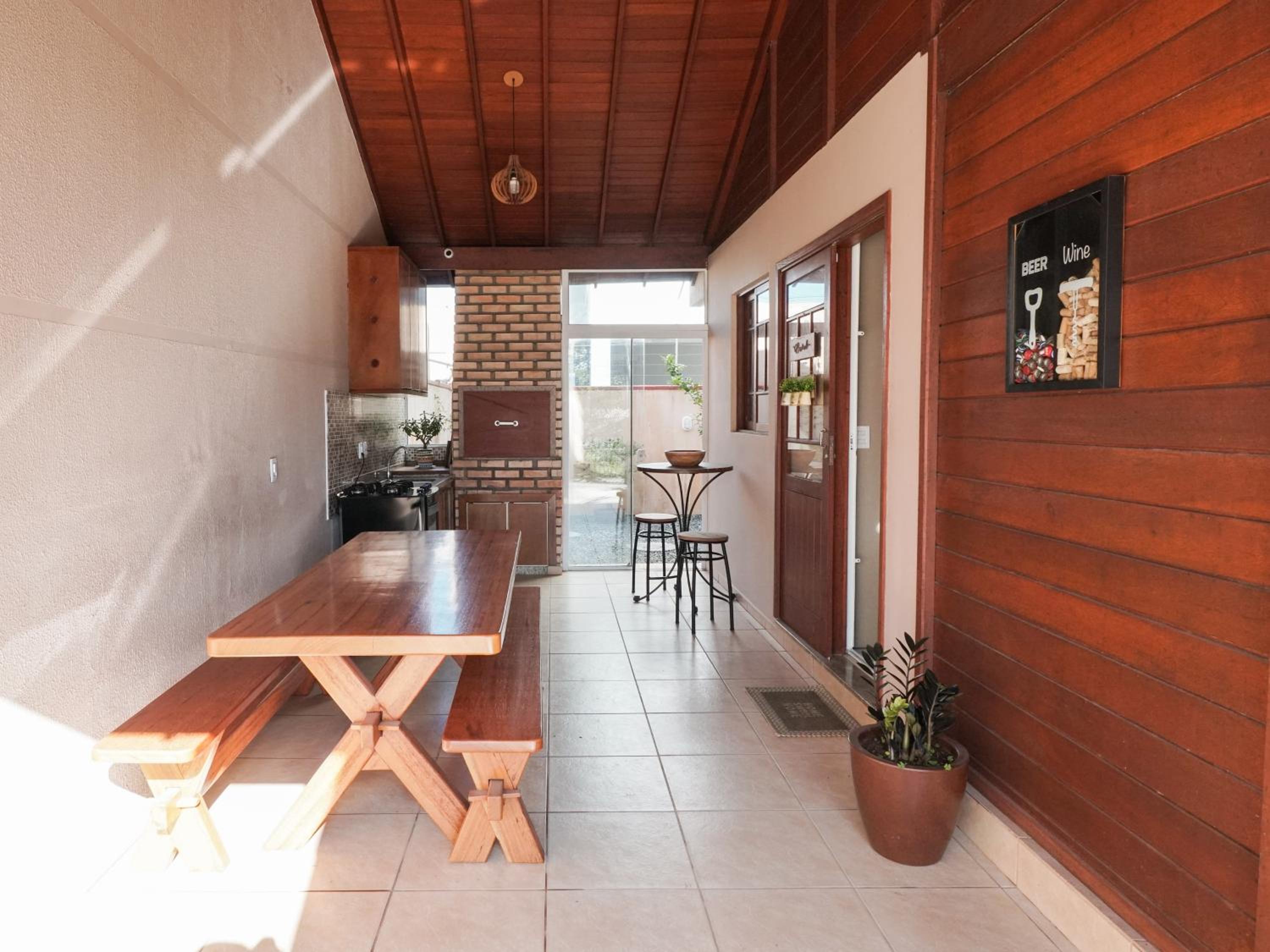 Casa c/ piscina privativa a 150m da praia PU9263