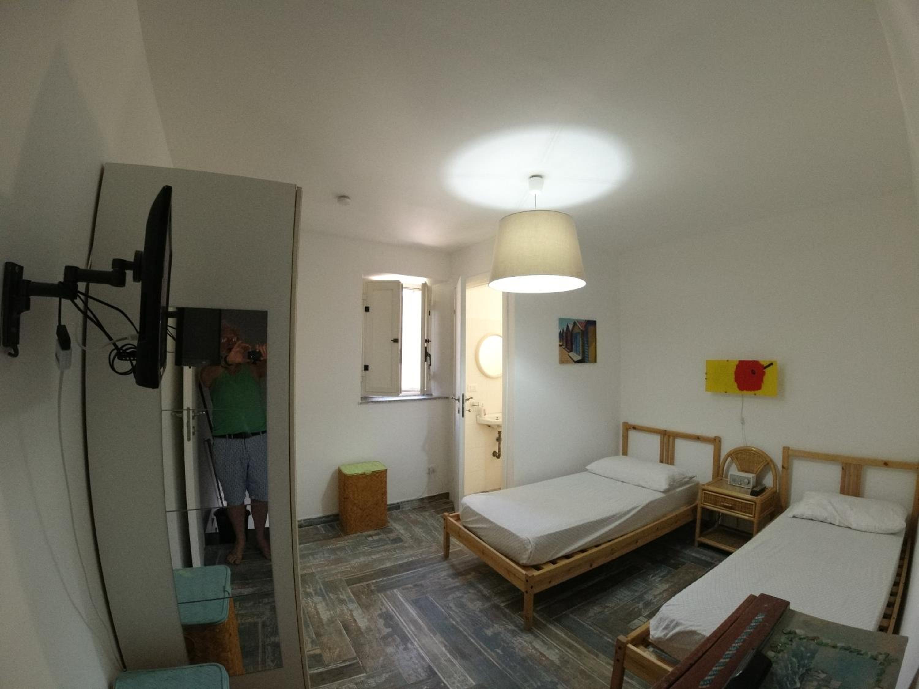 Casa Vacanza A Casa di Gio' n 52 contrada Mezzacampa località Messina view 4