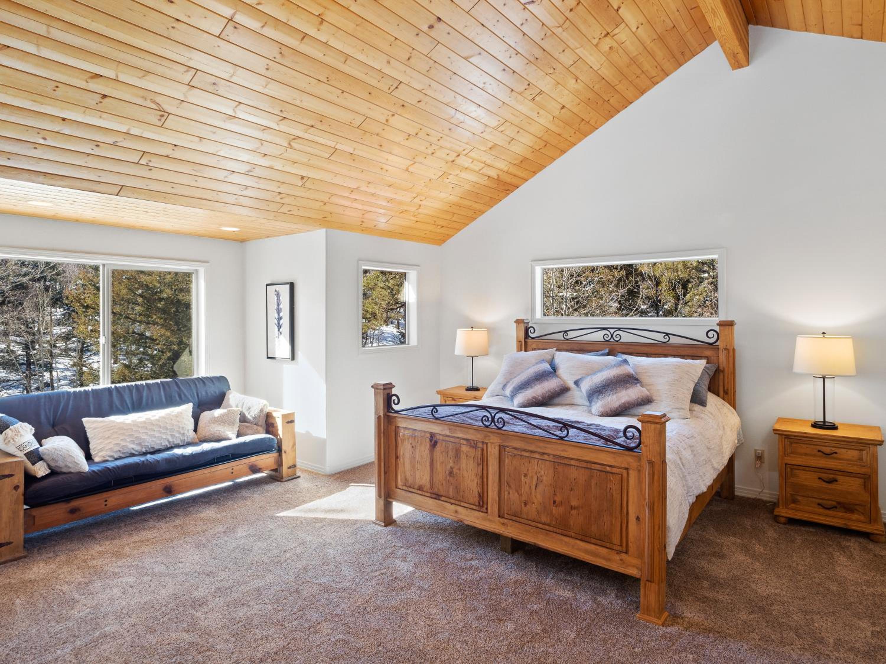 The Perfect Place To Gather W Family & Friends - Spacious Angel Fire Mountain Chalet - 3br Main House Plus 1br Guest House Royal Retreat By Boutiq view 2