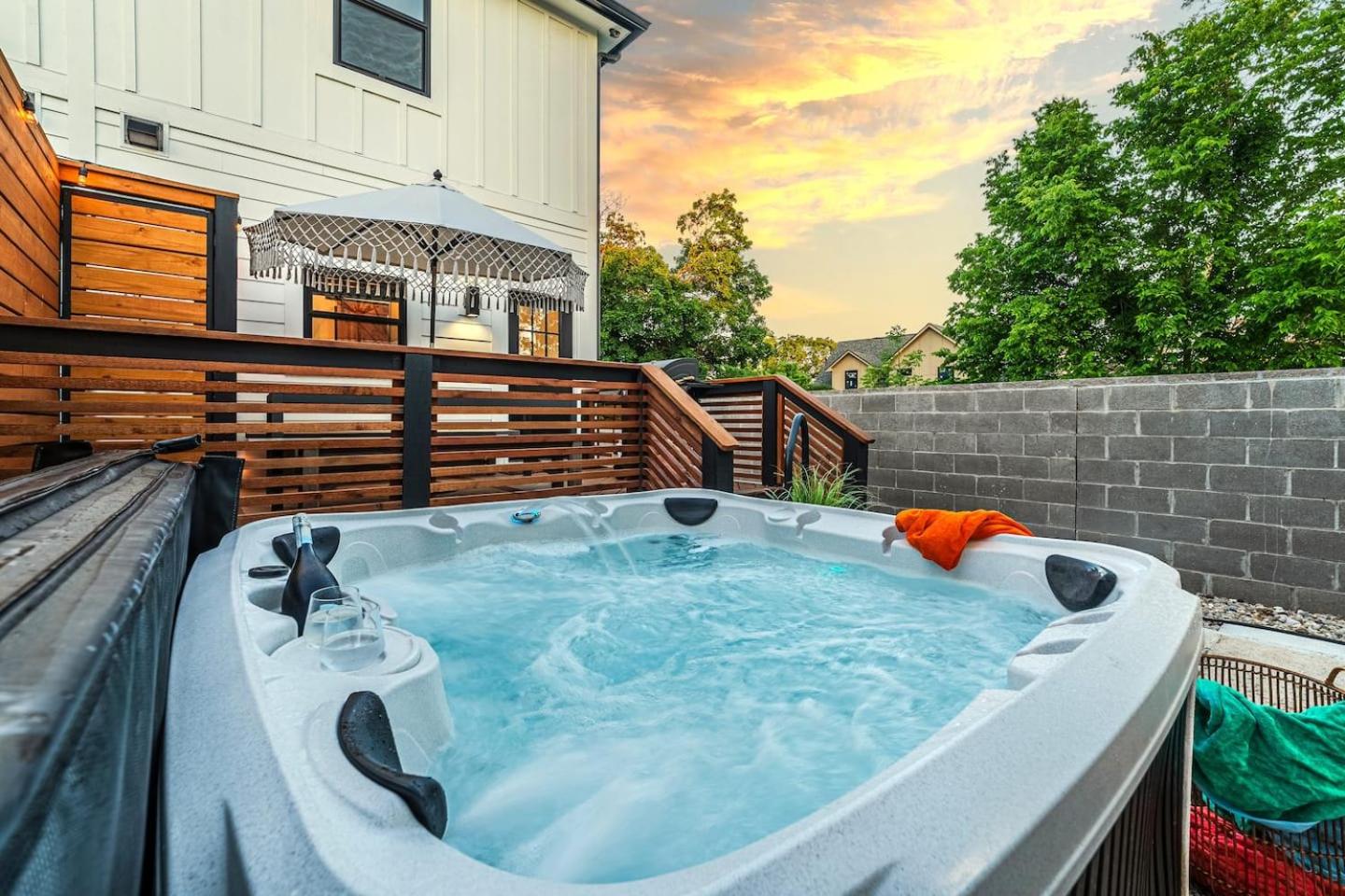 Artisan Oasis-Hot Tub Fire Pit 8BD Whole House view 5
