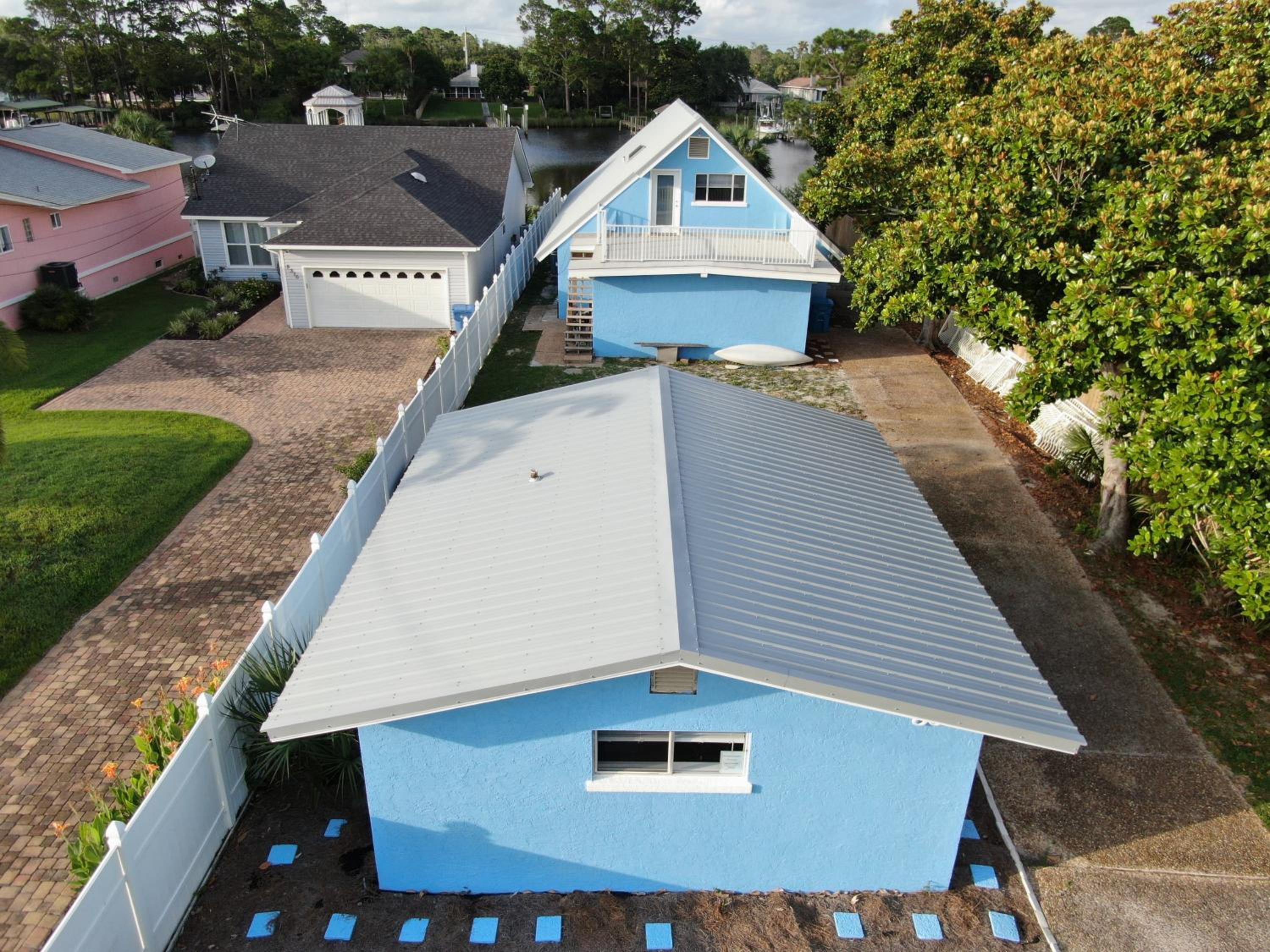 Dolphin Days Lagoon Retreat view 2