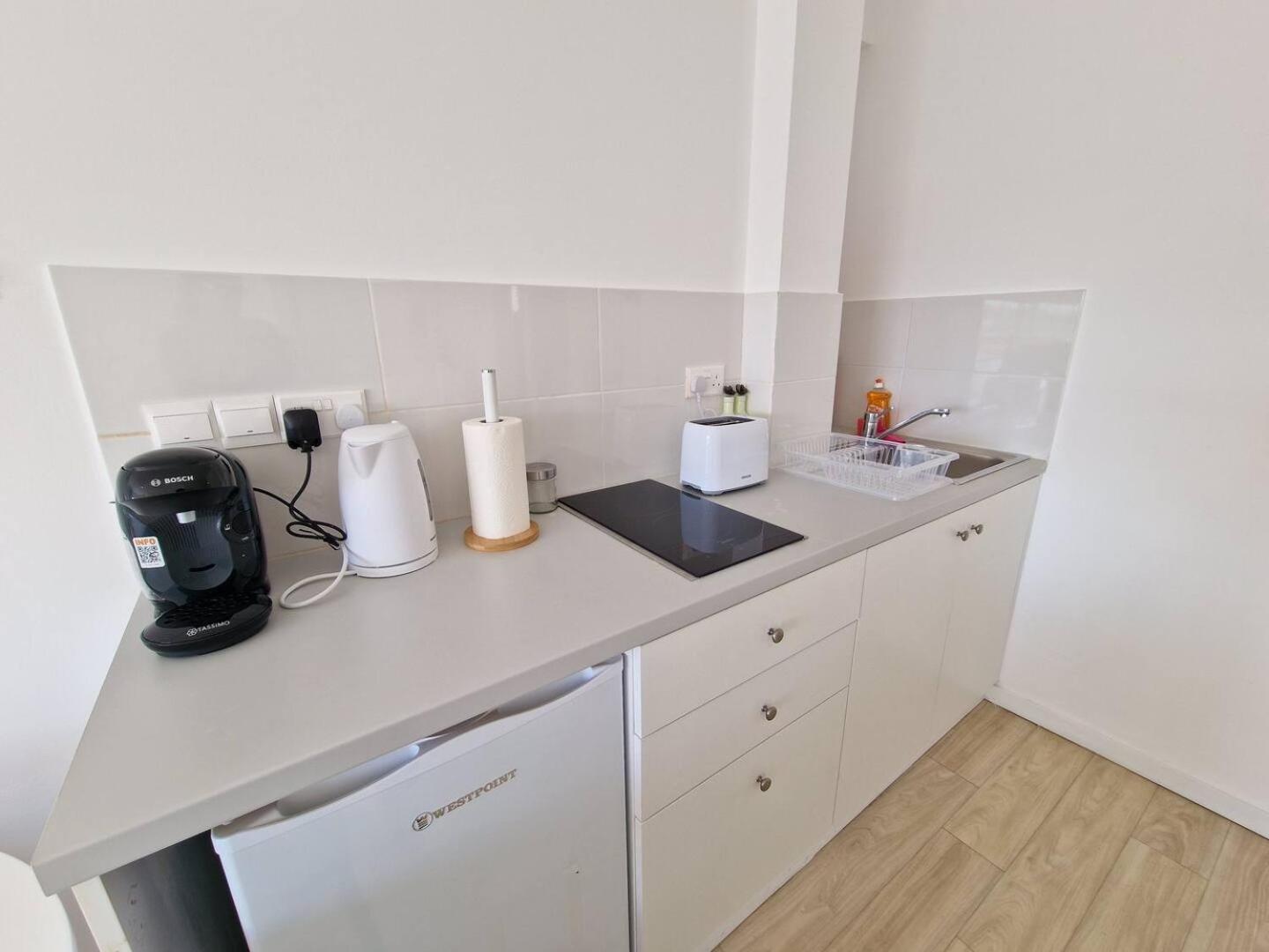 Kitieos Central Apts 100m from Finikoudes Beach