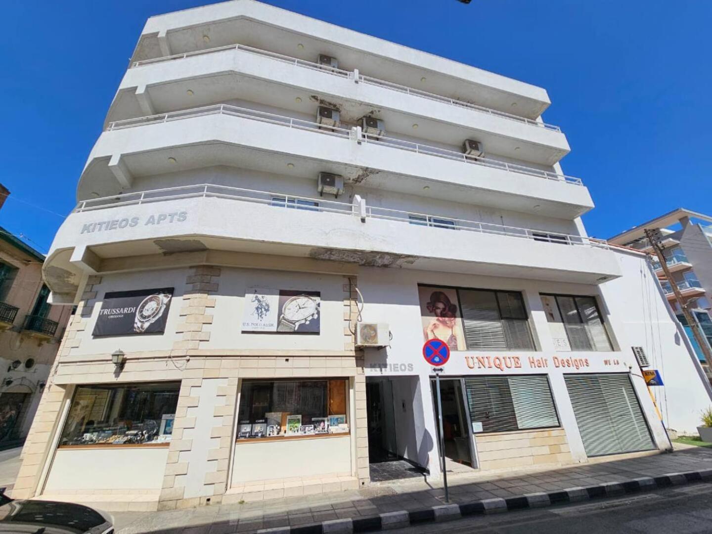 Kitieos Central Apts 100m from Finikoudes Beach