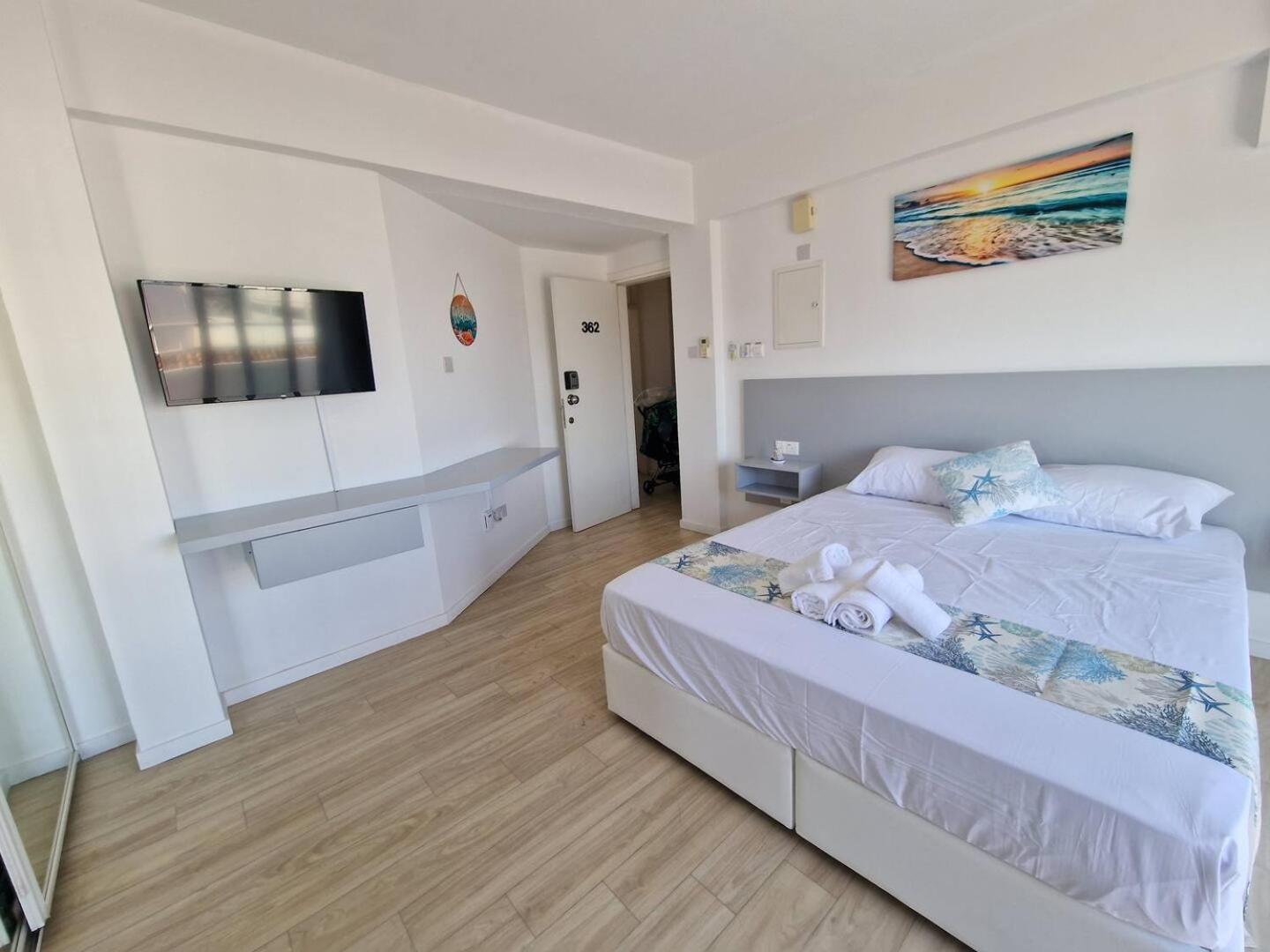 Kitieos Central Apts 100m from Finikoudes Beach