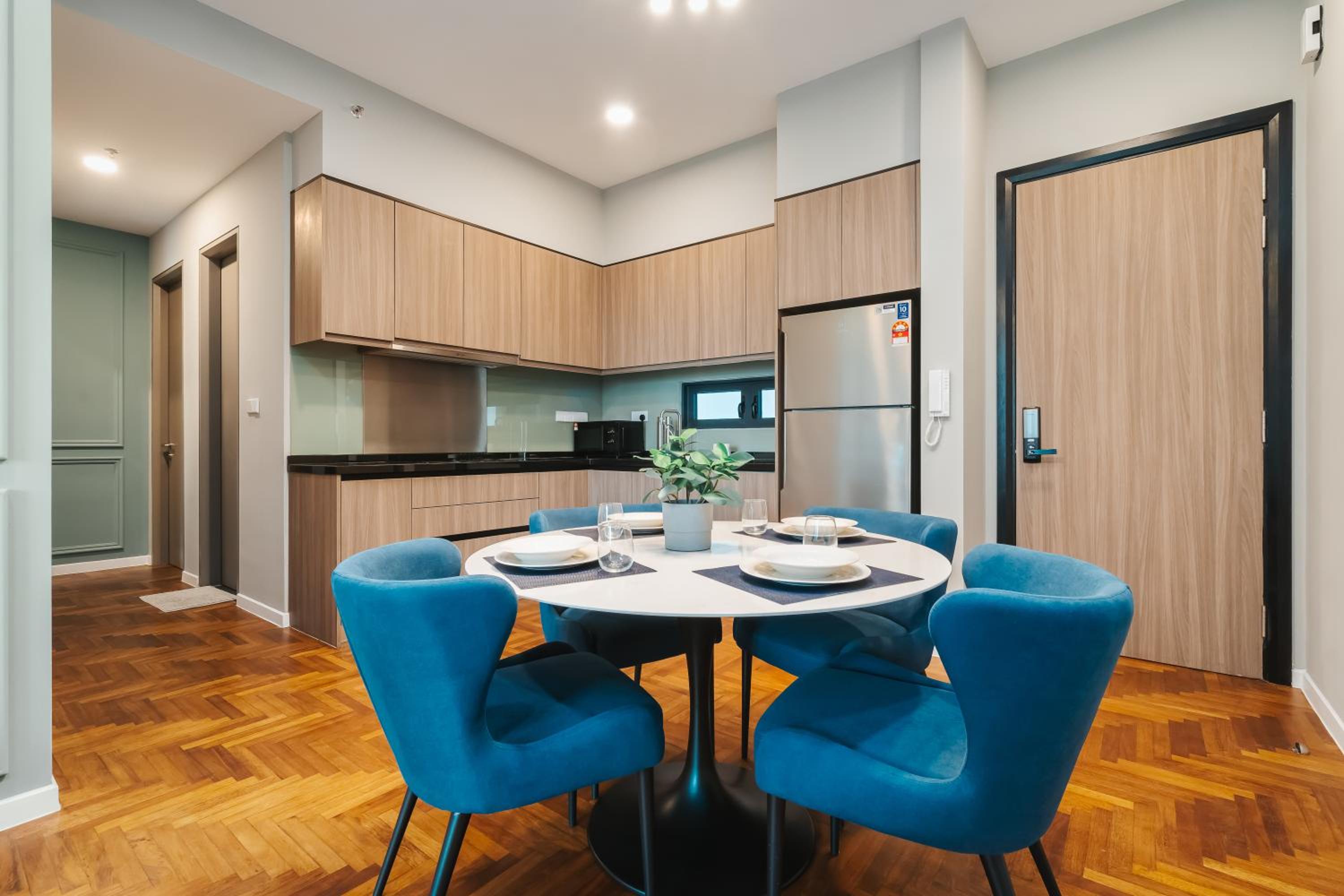 Designer 3BR Apartment 10mins to Midvalley