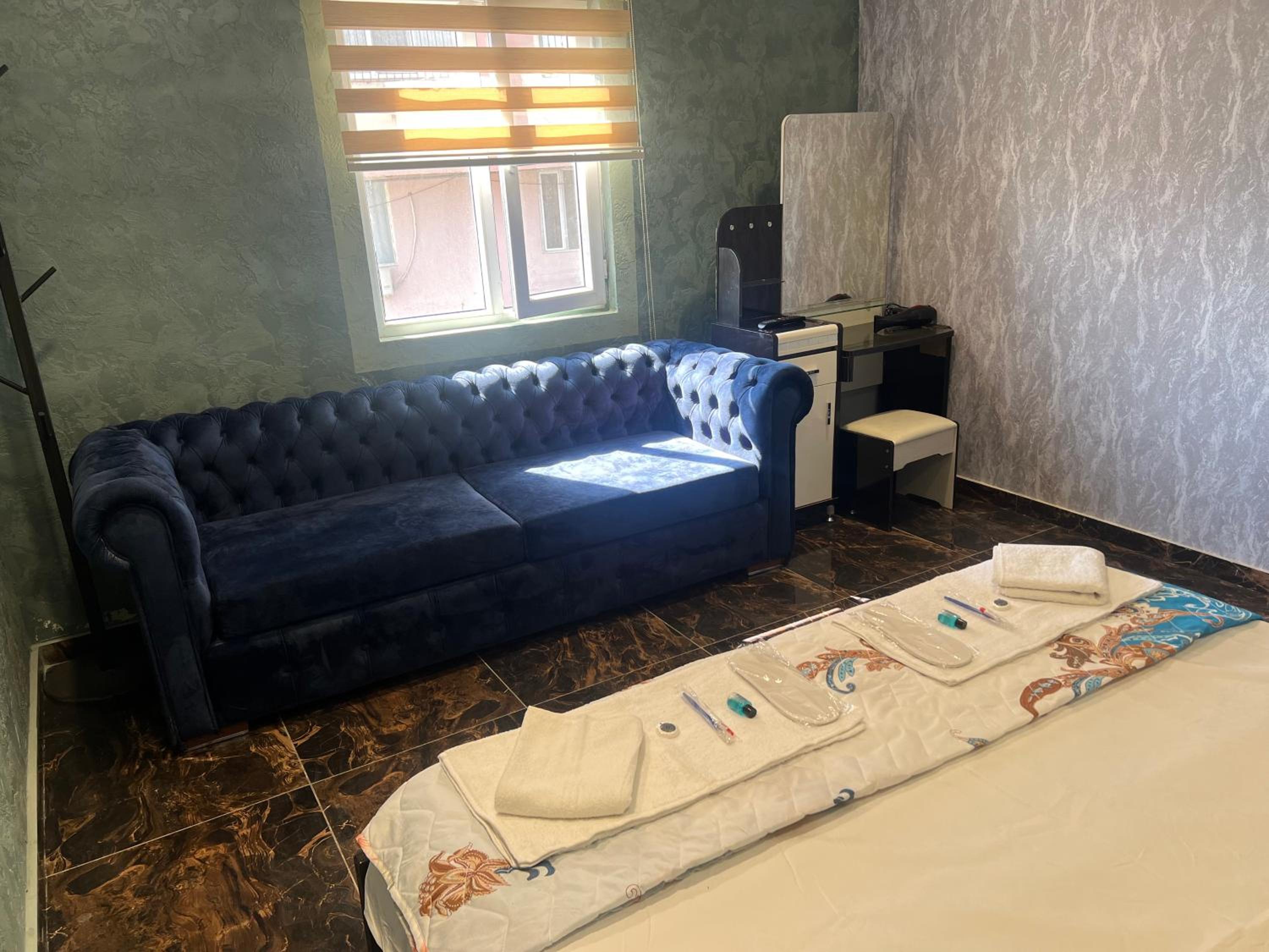 ECO Hotel & Hostel