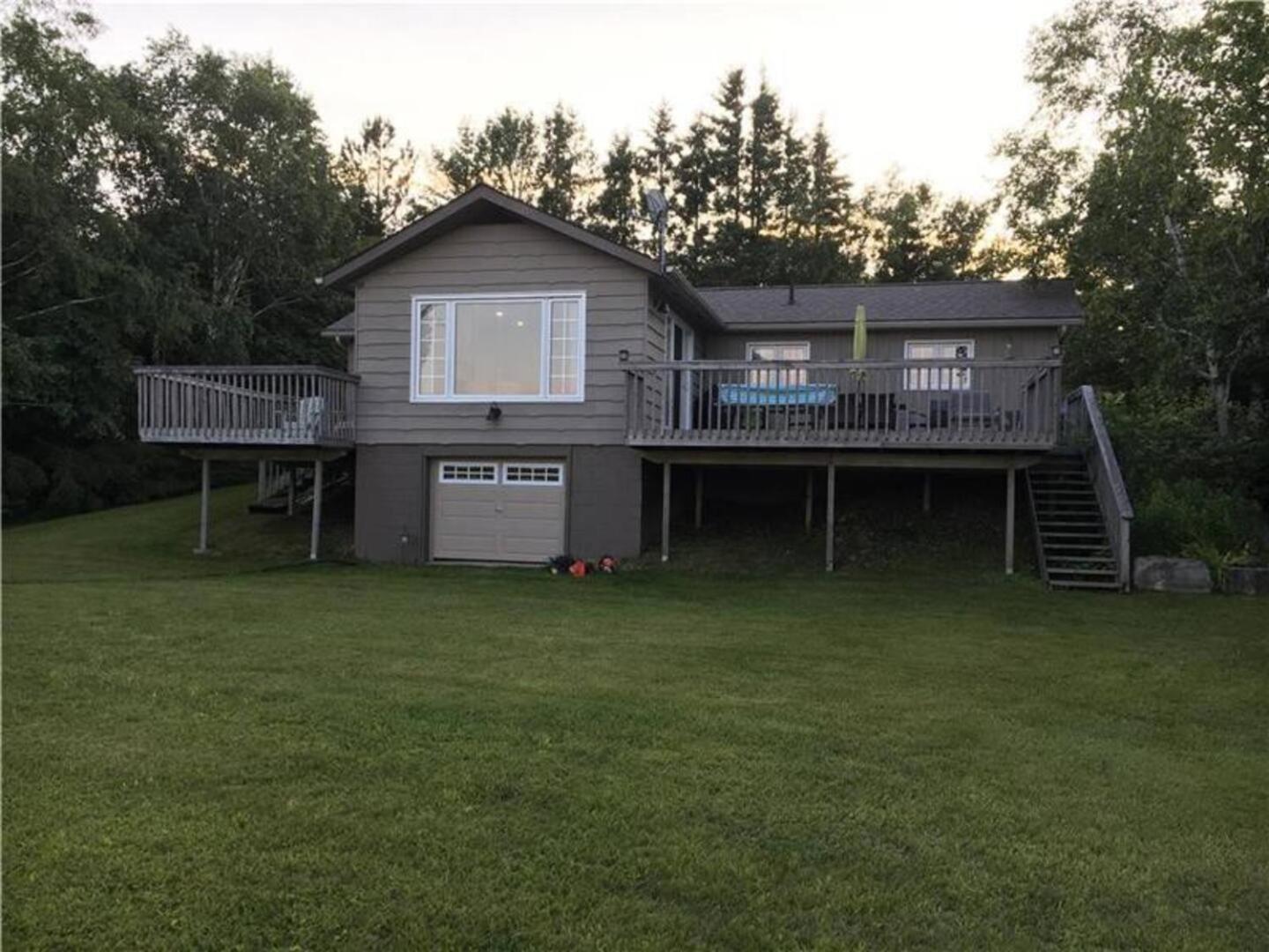 Serene Lakefront Retreat Explore and Unwind