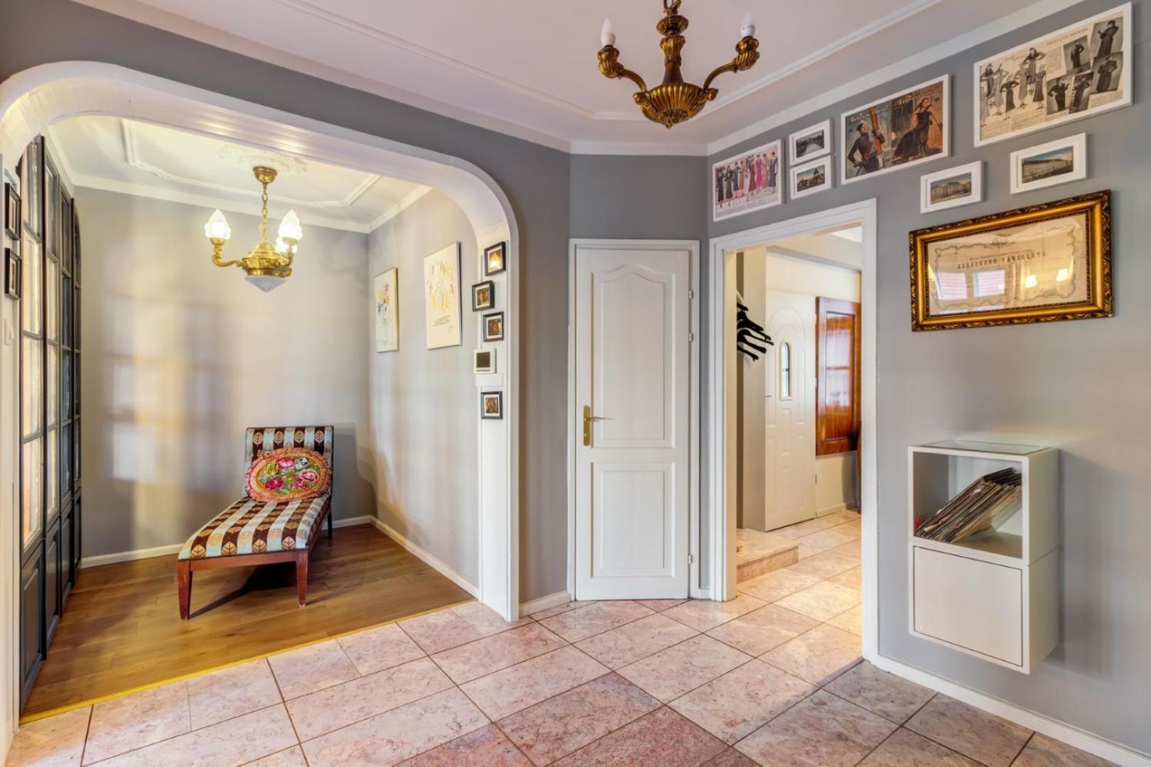 DONATICOEUR Residence