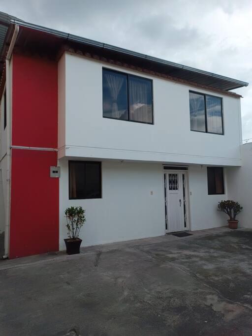 Departamento, cerca al Terminal Quitumbe