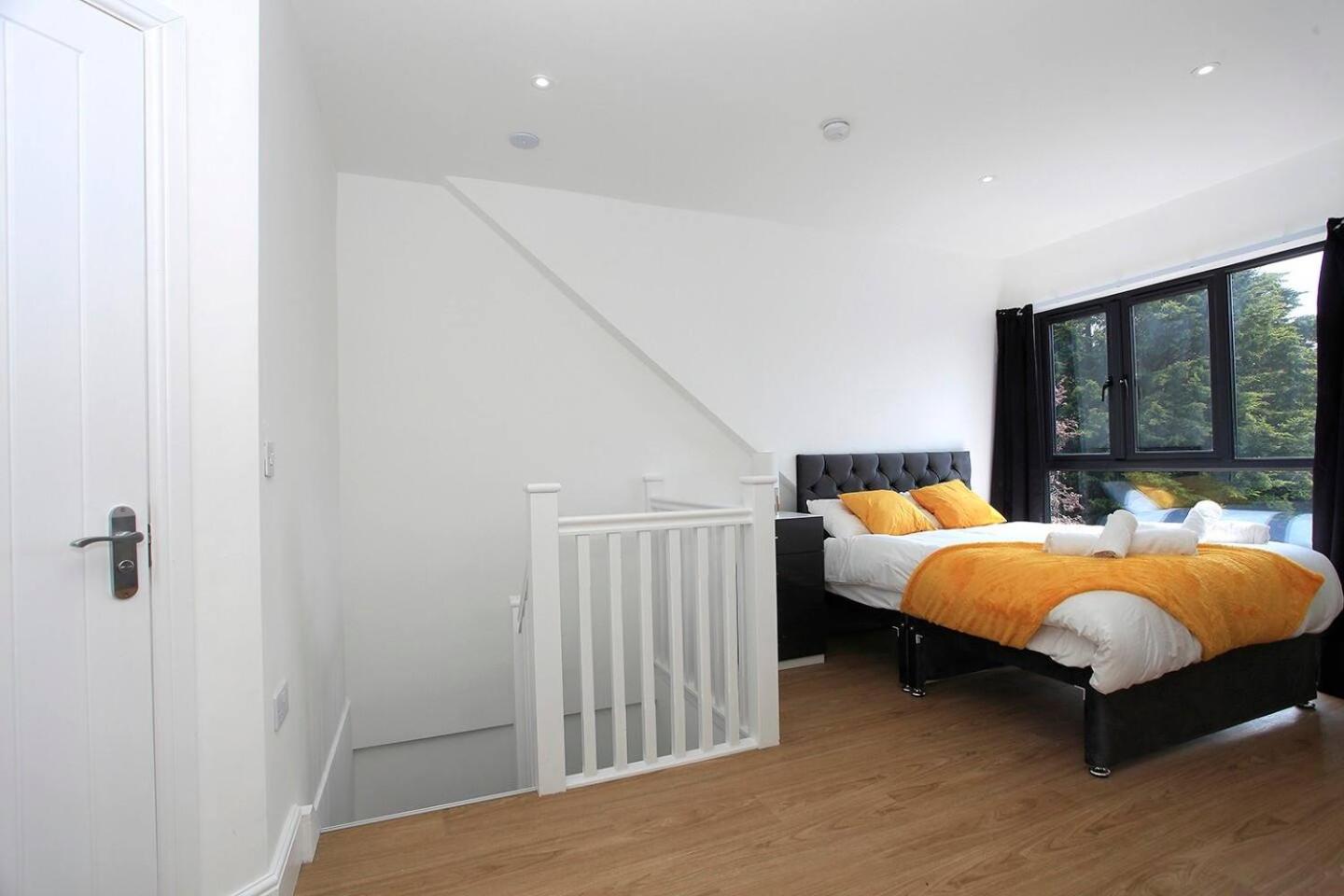 Westfield House Ensuites - Whole
