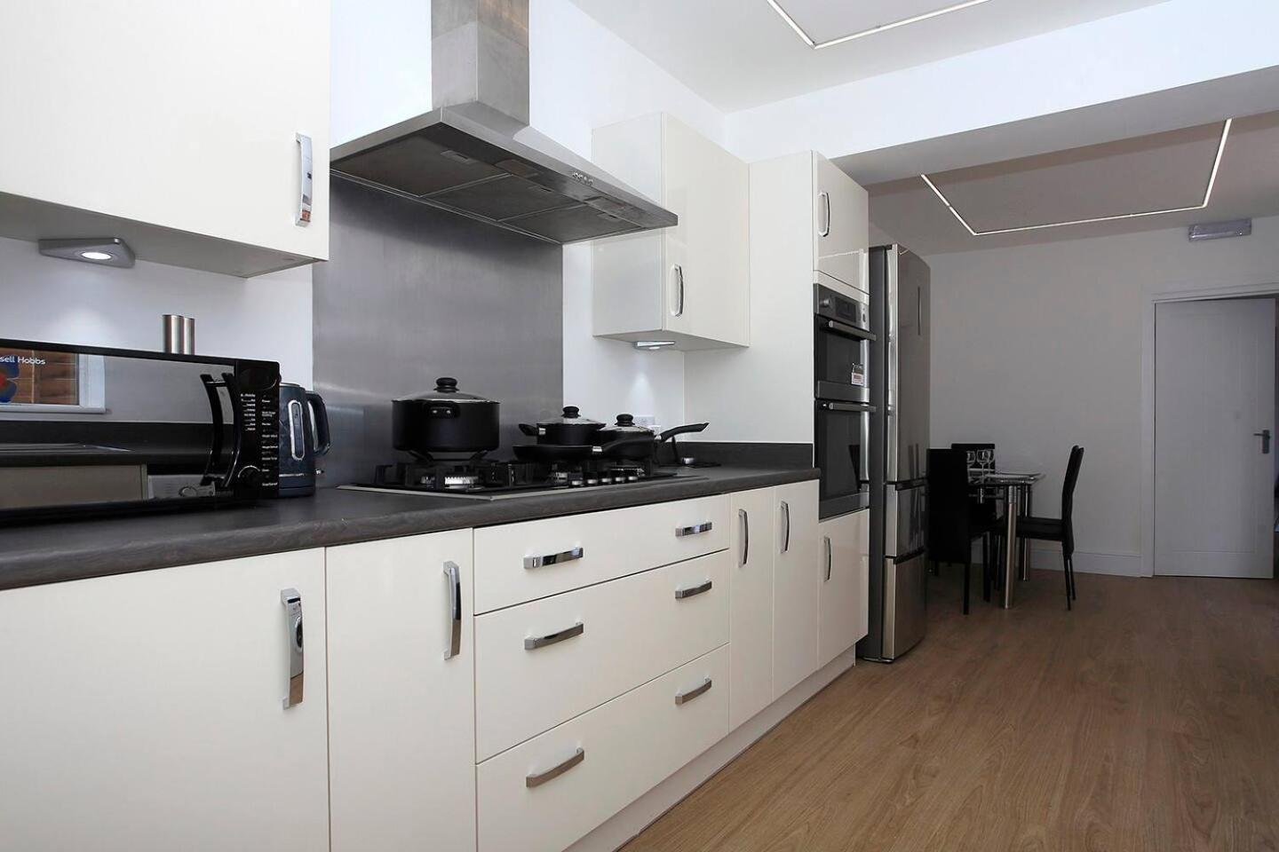 Westfield House Ensuites - Whole